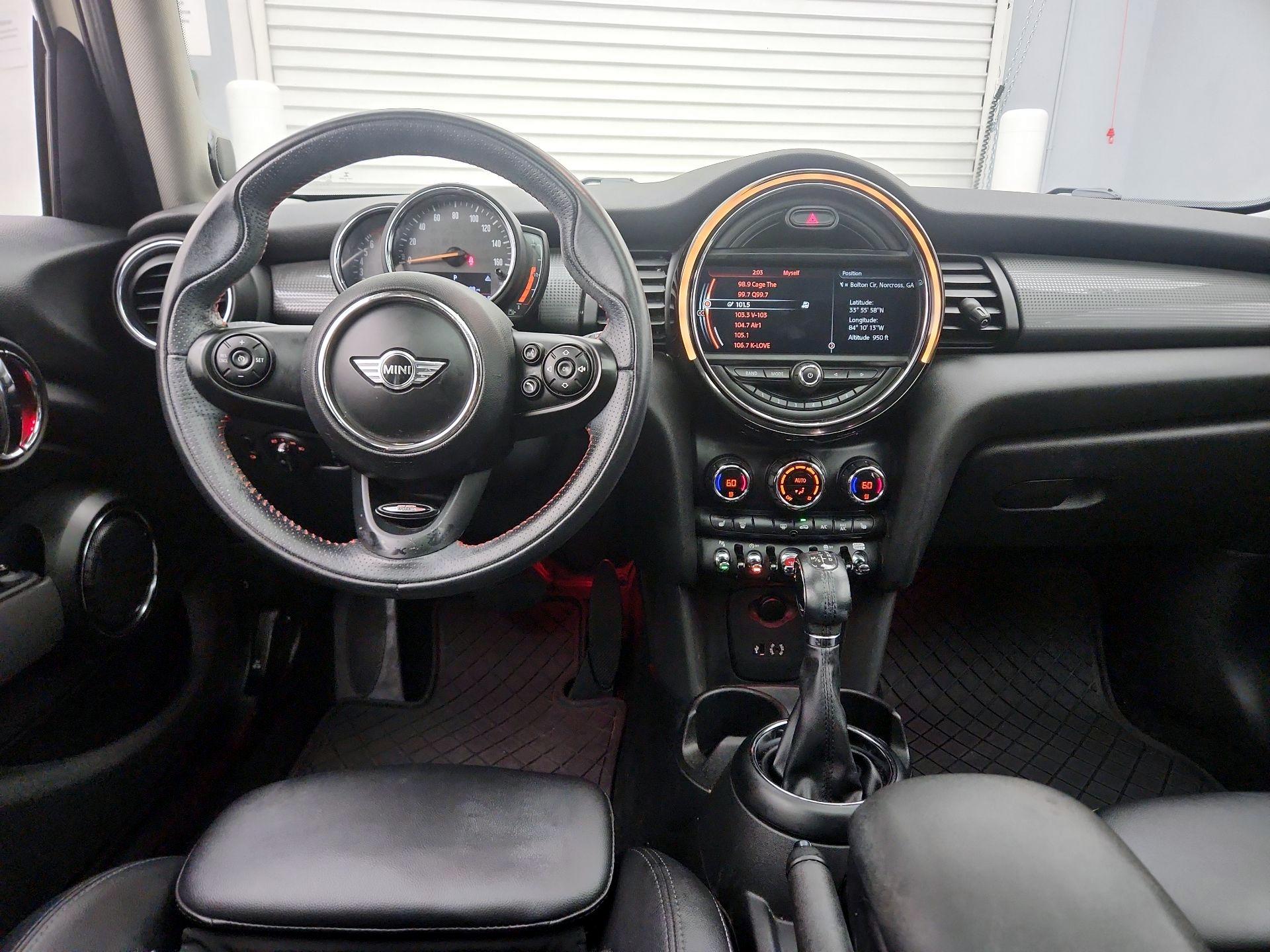 Thumbnail: 2018 MINI Cooper Hardtop - 9