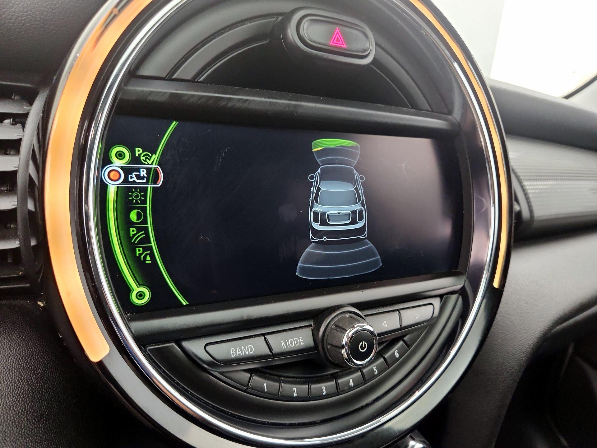 Thumbnail: 2018 MINI Cooper Hardtop - 14