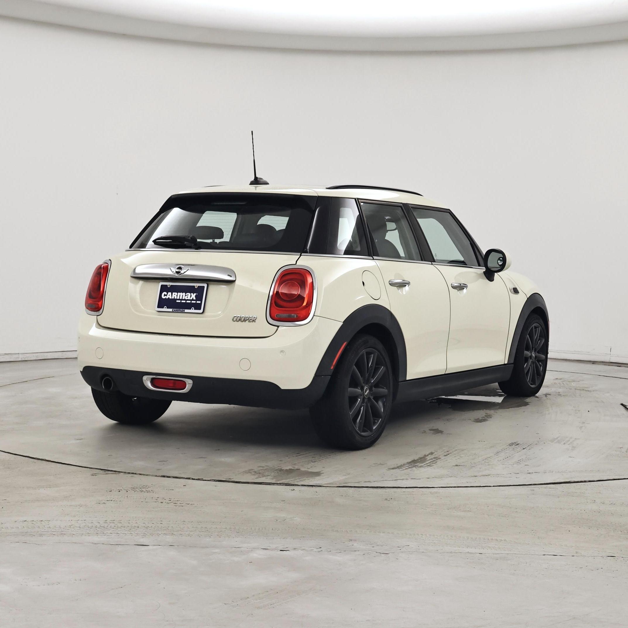 Thumbnail: 2018 MINI Cooper Hardtop - 8