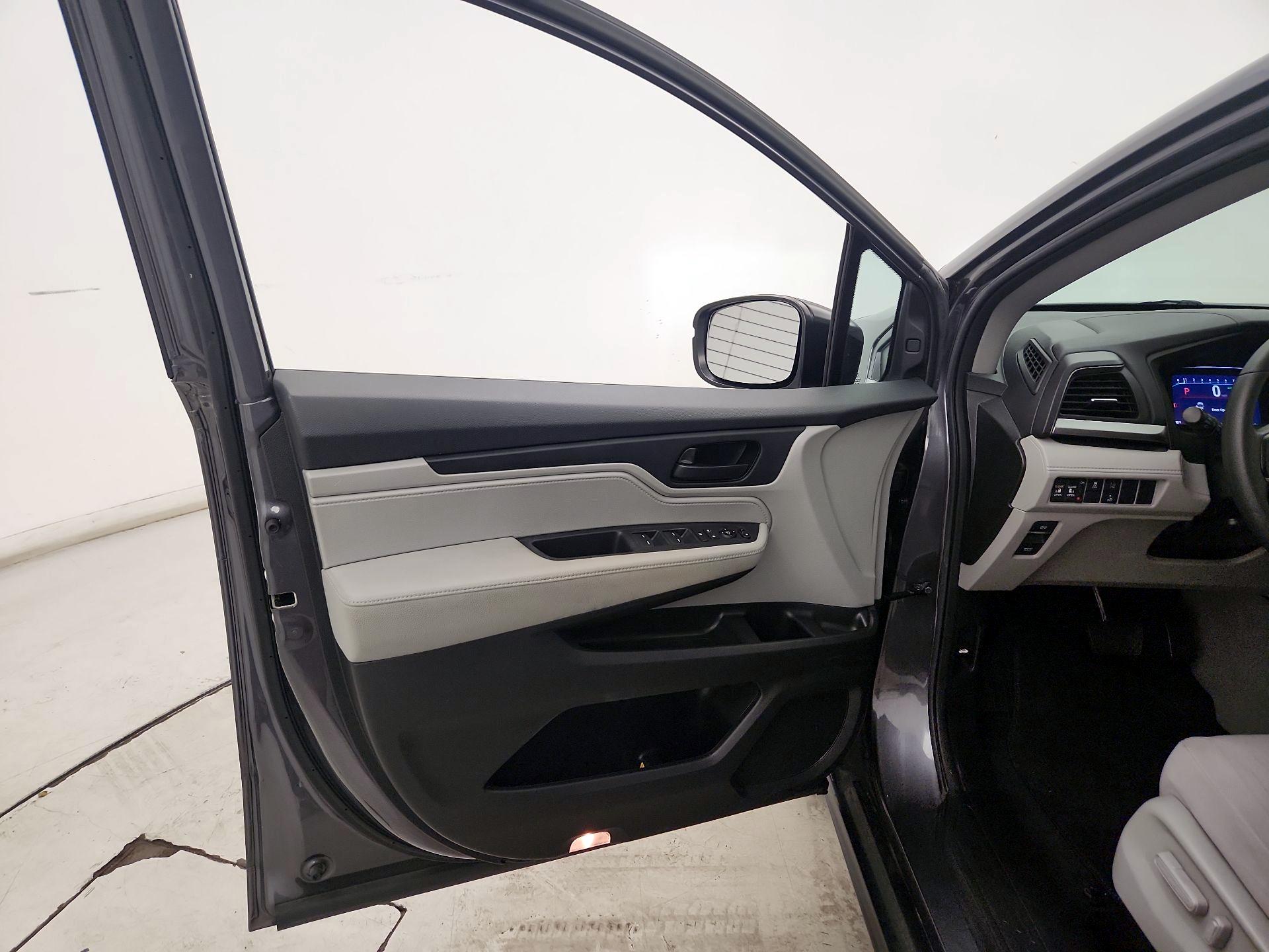 Thumbnail: 2020 Honda Odyssey - 12