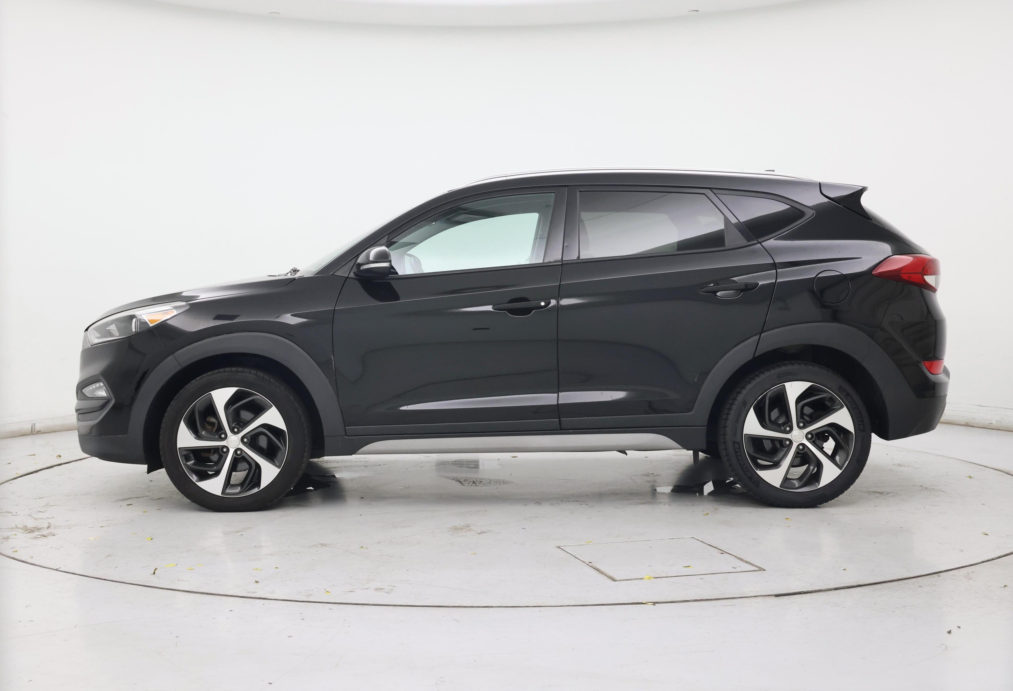 Thumbnail: 2018 Hyundai Tucson - 3