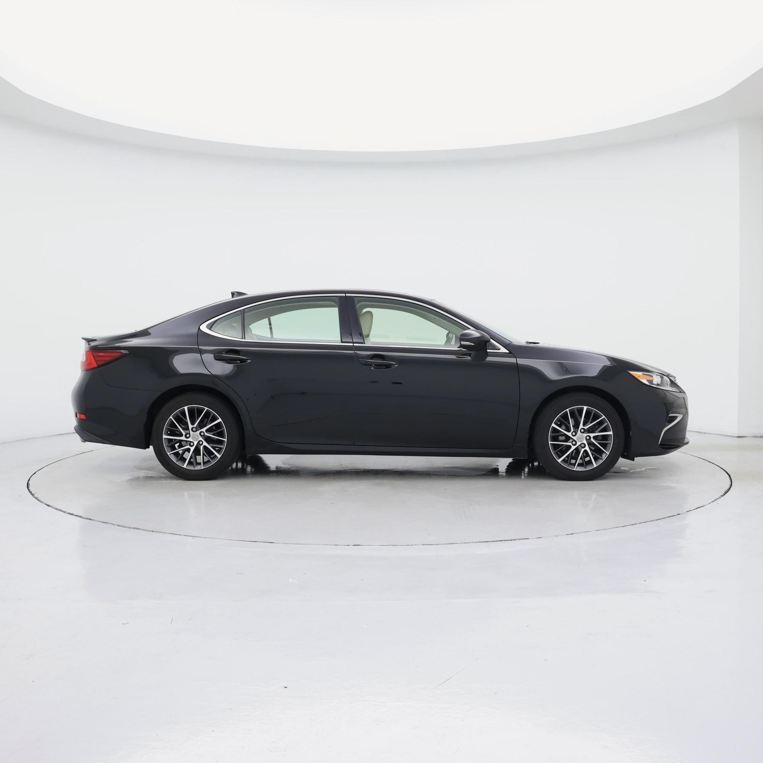 Thumbnail: 2016 Lexus ES - 7