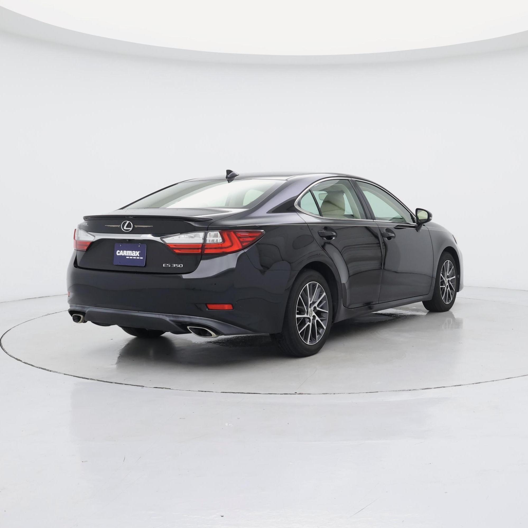 Thumbnail: 2016 Lexus ES - 8