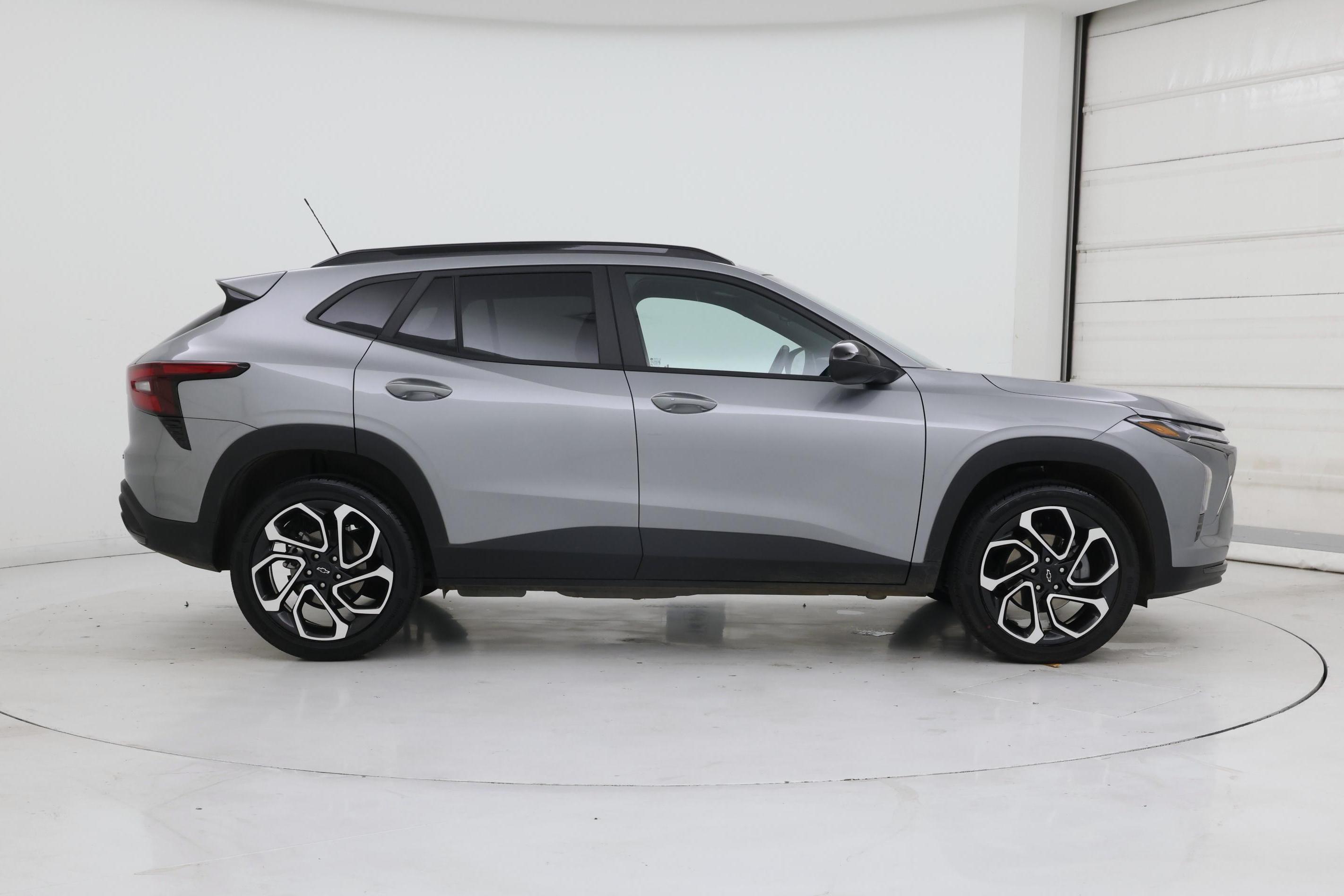 Thumbnail: 2026 Chevrolet Trax - 7