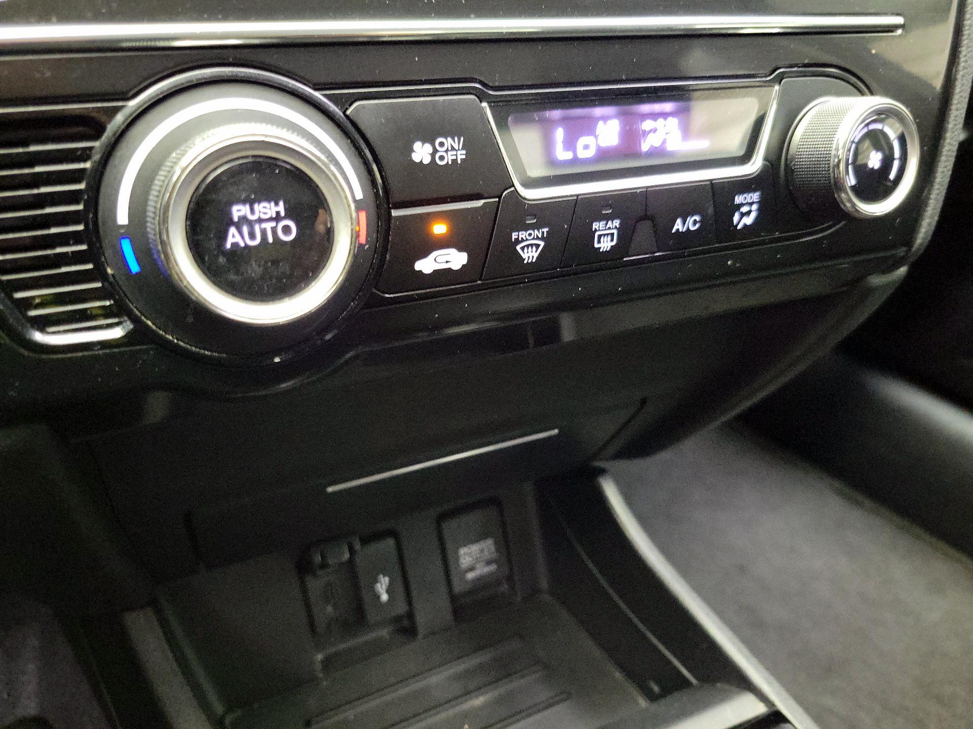 Thumbnail: 2015 Honda Civic - 16