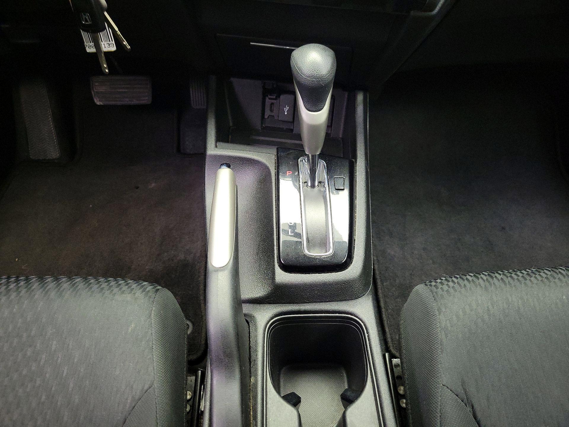 Thumbnail: 2015 Honda Civic - 17