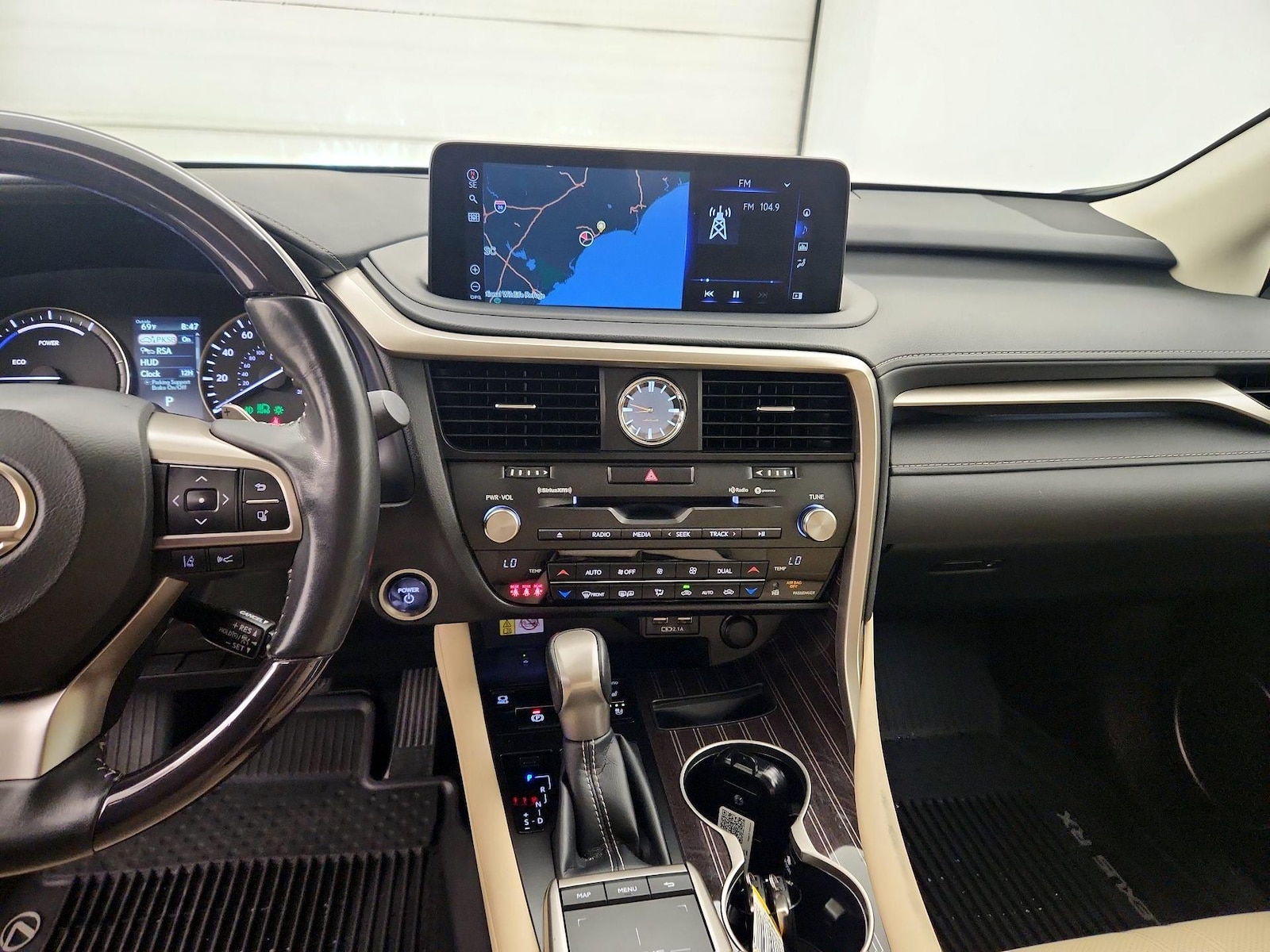 2022 Lexus RX Hybrid 450h - Photo 10
