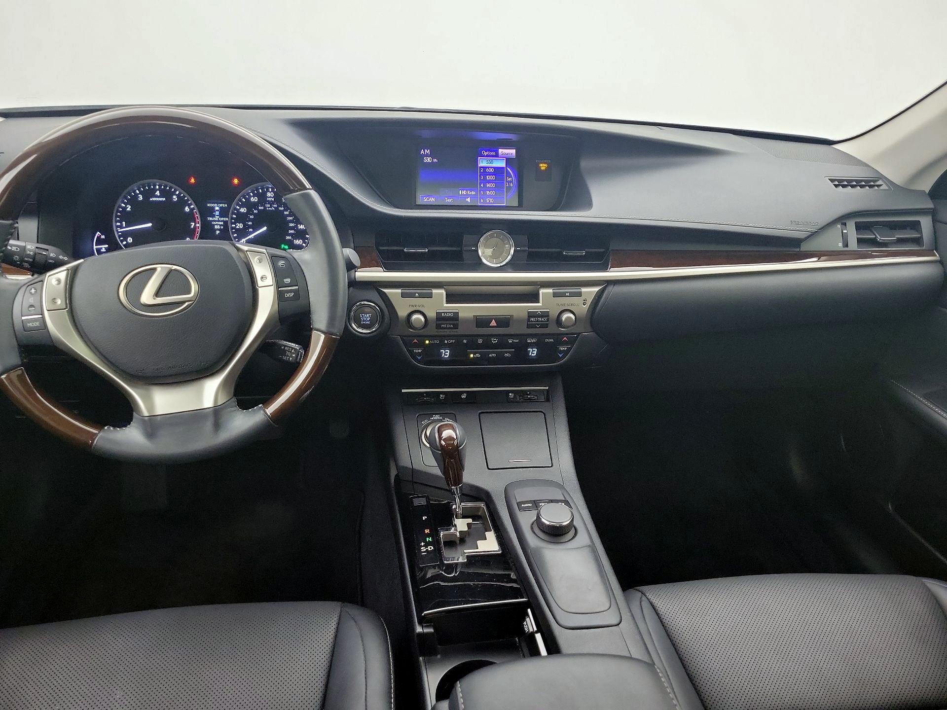 Thumbnail: 2014 Lexus ES - 9