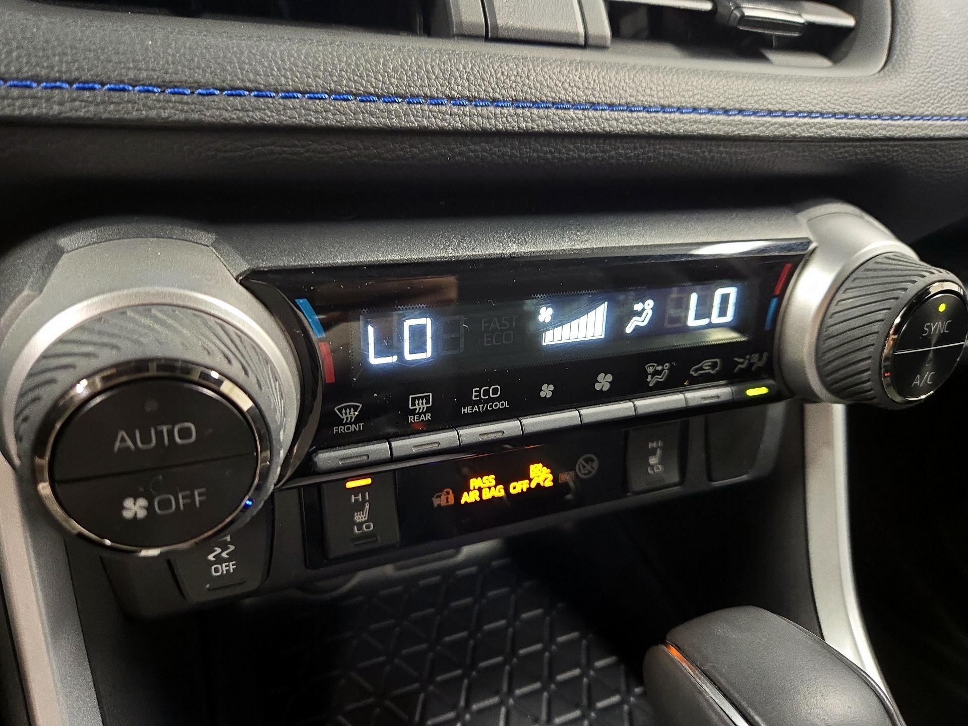 Thumbnail: 2025 Toyota RAV4 - 16