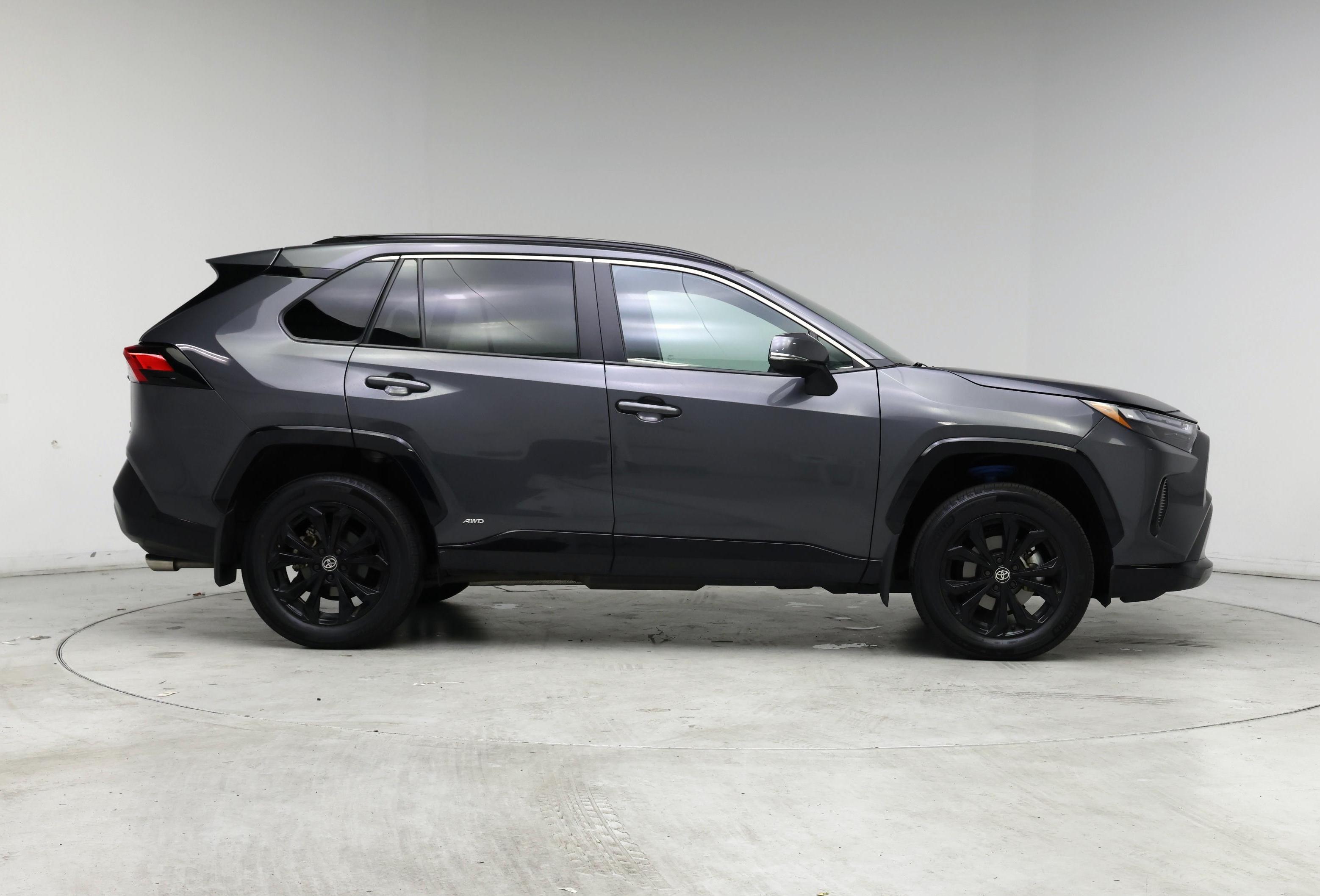 Thumbnail: 2025 Toyota RAV4 - 7