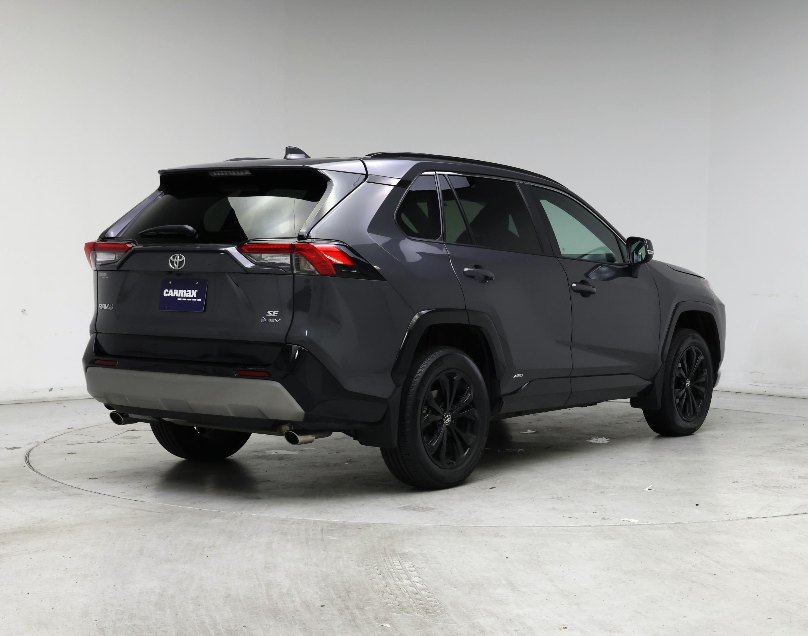 Thumbnail: 2025 Toyota RAV4 - 8