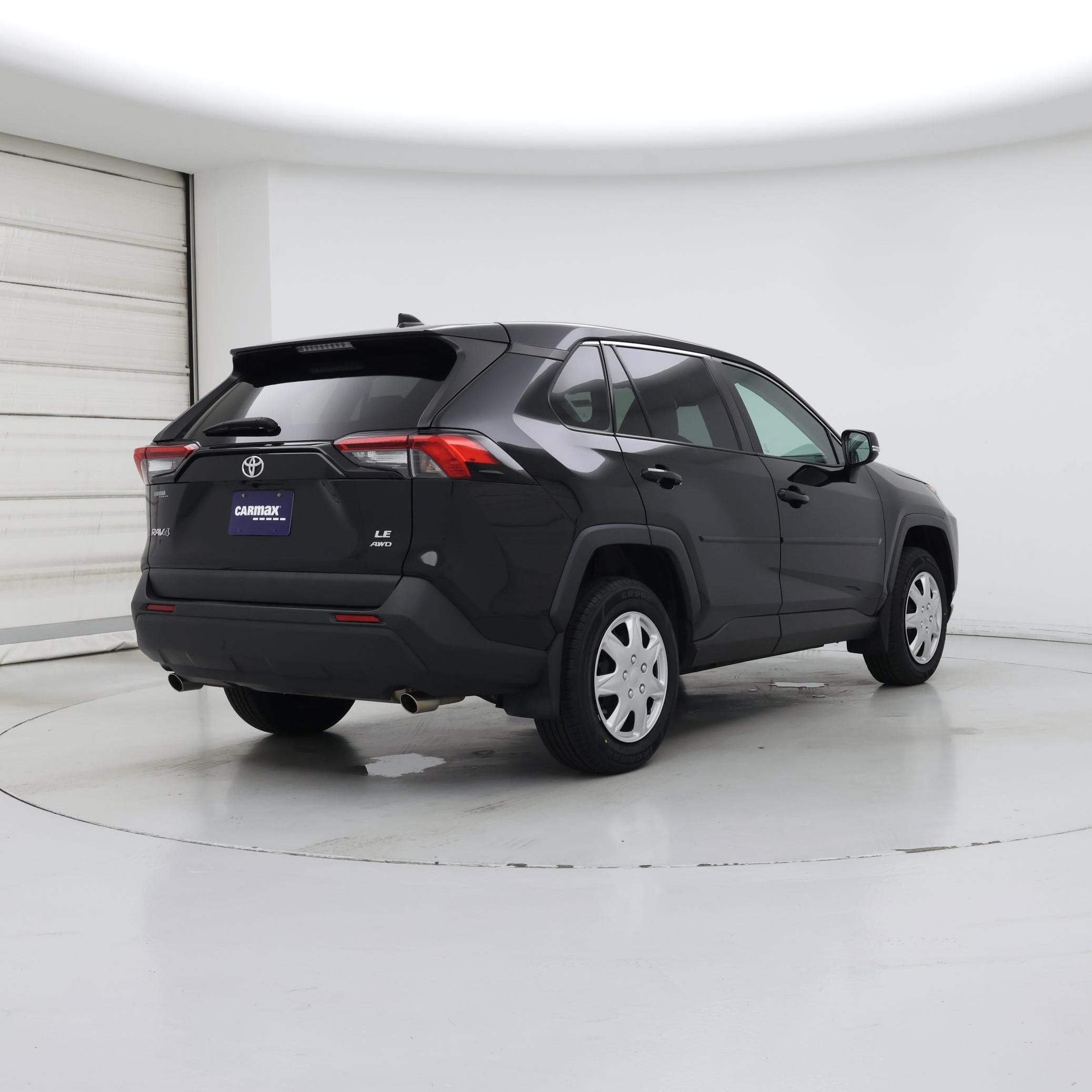 Thumbnail: 2022 Toyota RAV4 - 8
