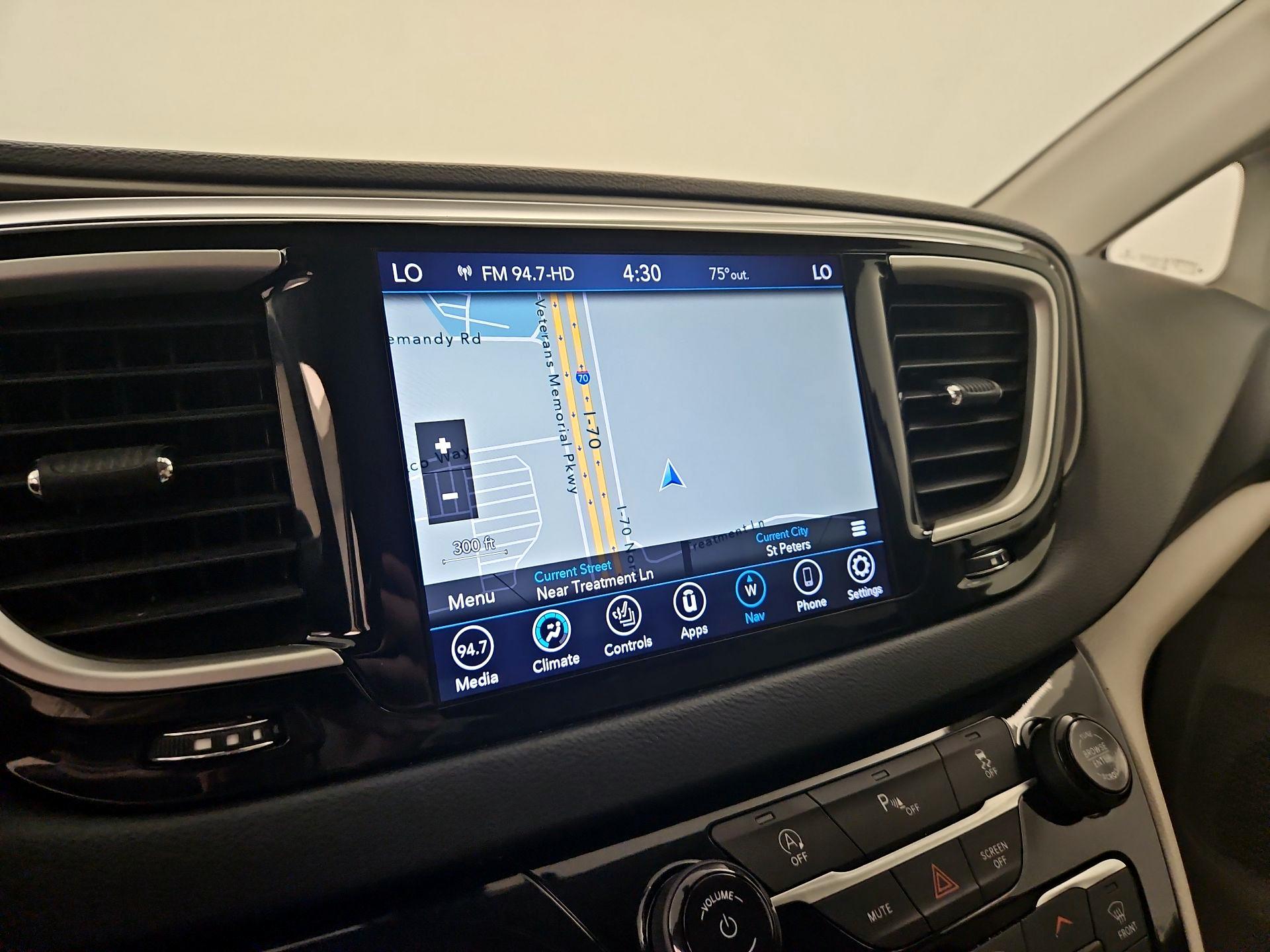 Thumbnail: 2020 Chrysler Pacifica - 14
