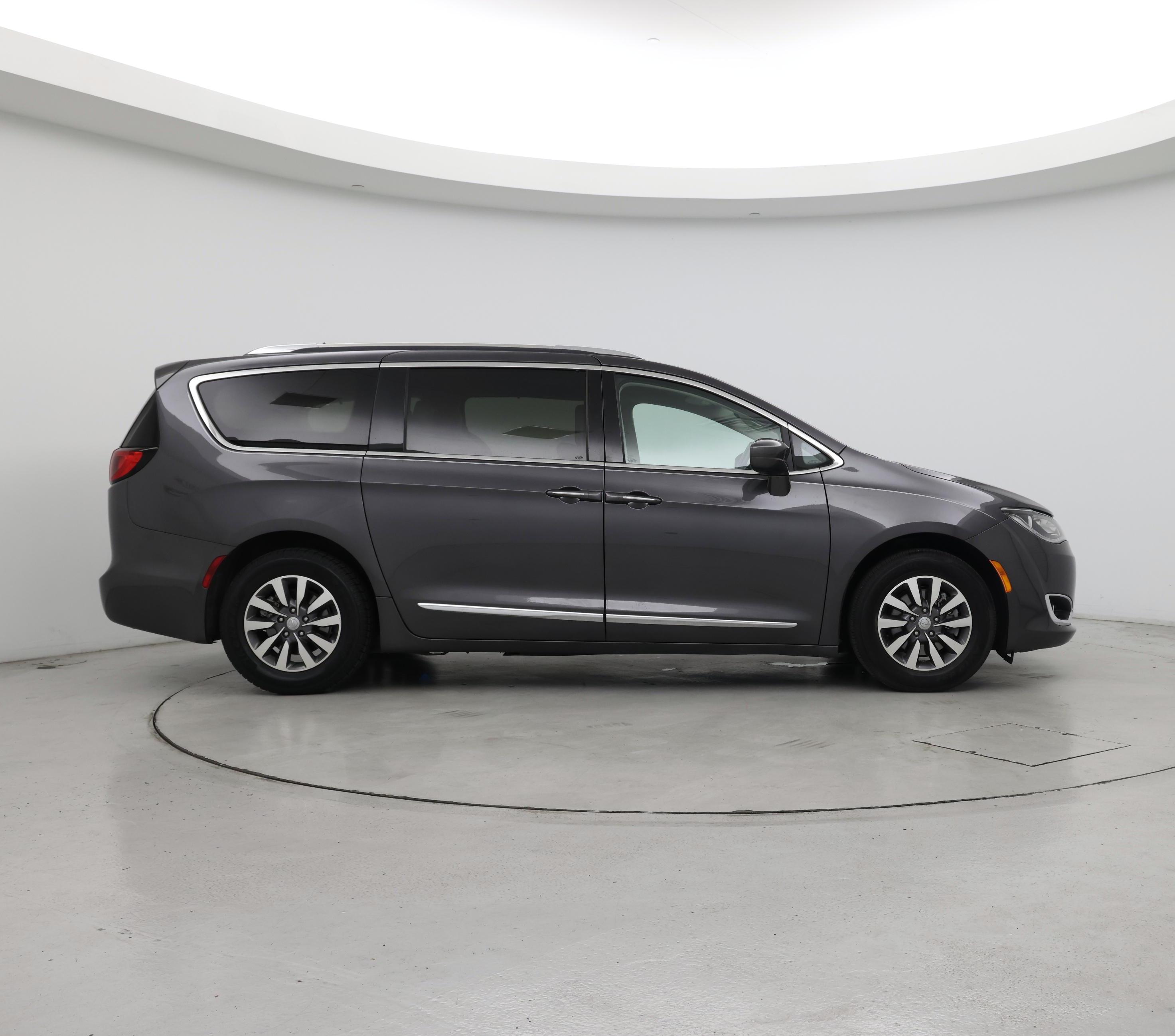 Thumbnail: 2020 Chrysler Pacifica - 7