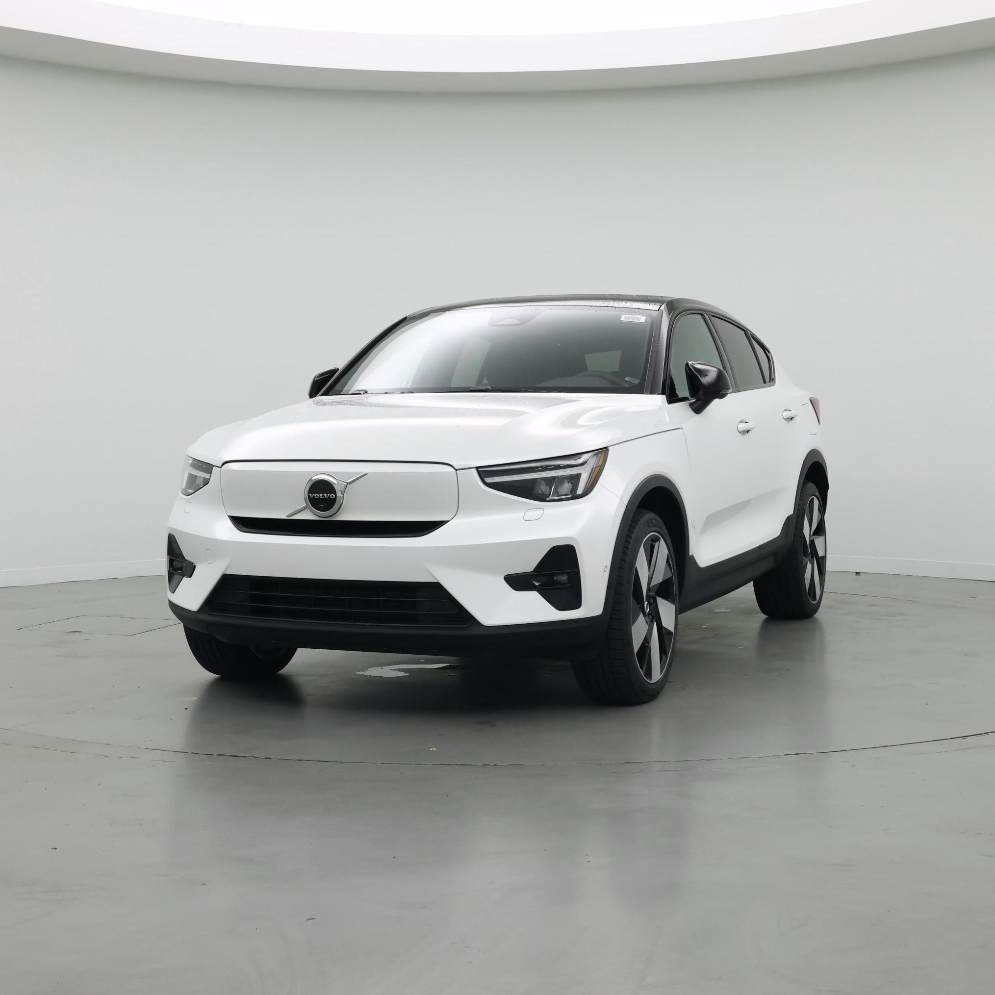 Thumbnail: 2022 Volvo C40 - 4