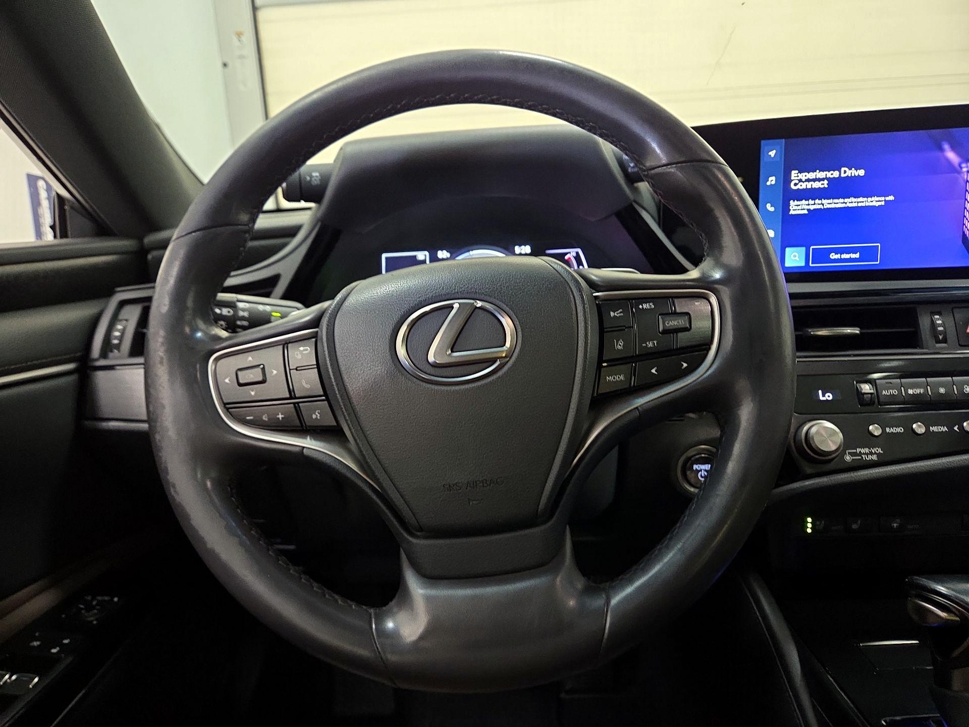 Thumbnail: 2023 Lexus ES - 10