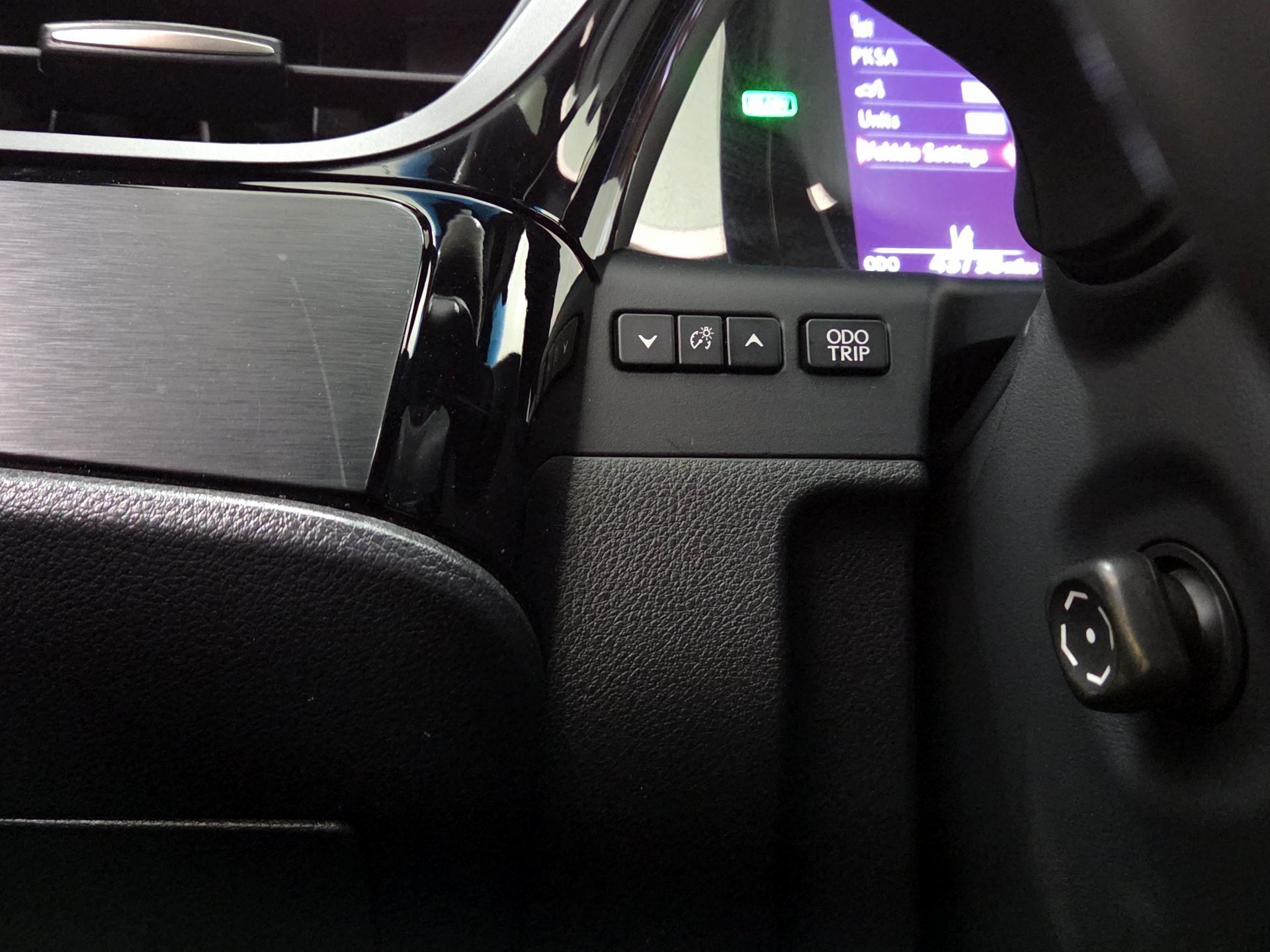 Thumbnail: 2023 Lexus ES - 13