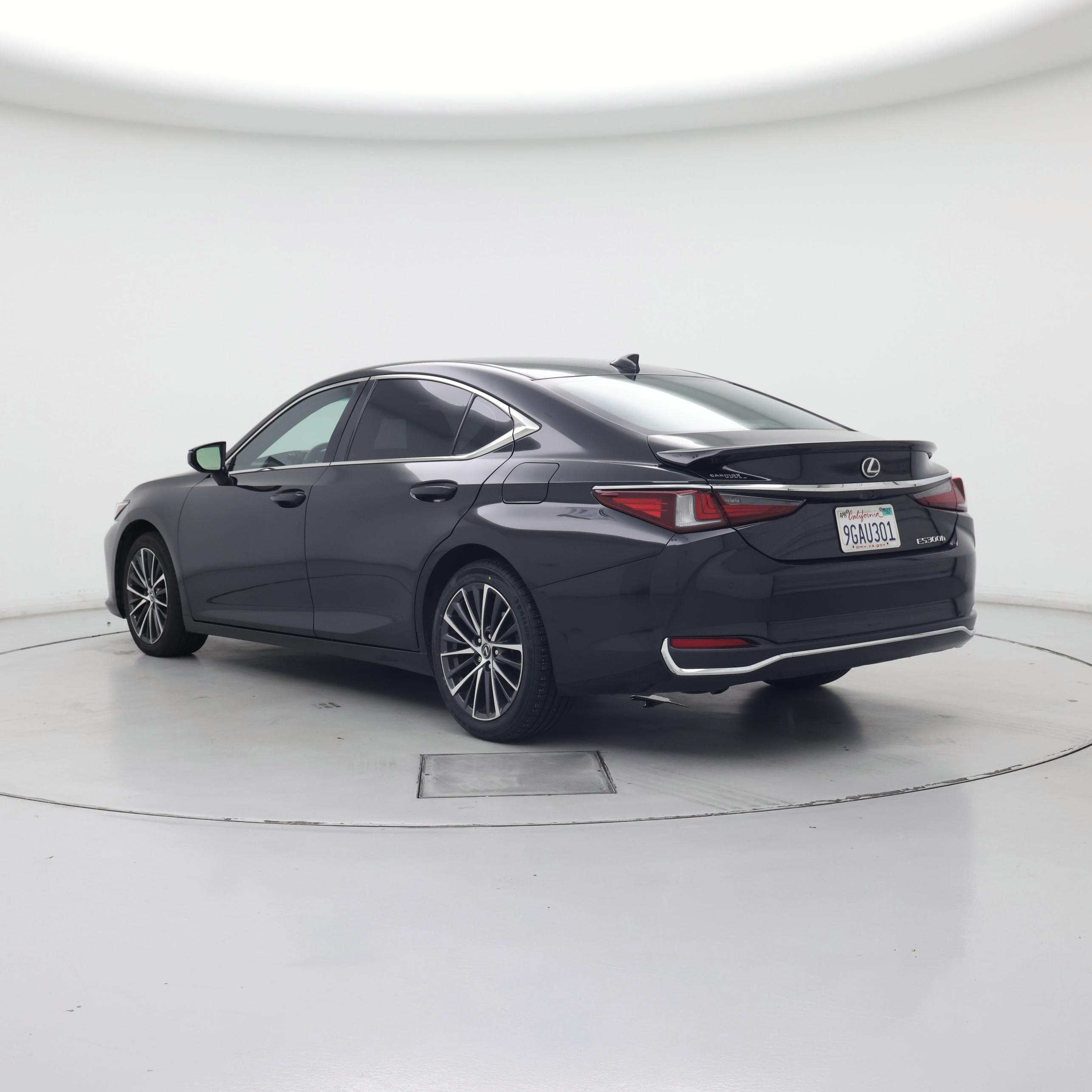 Thumbnail: 2023 Lexus ES - 2