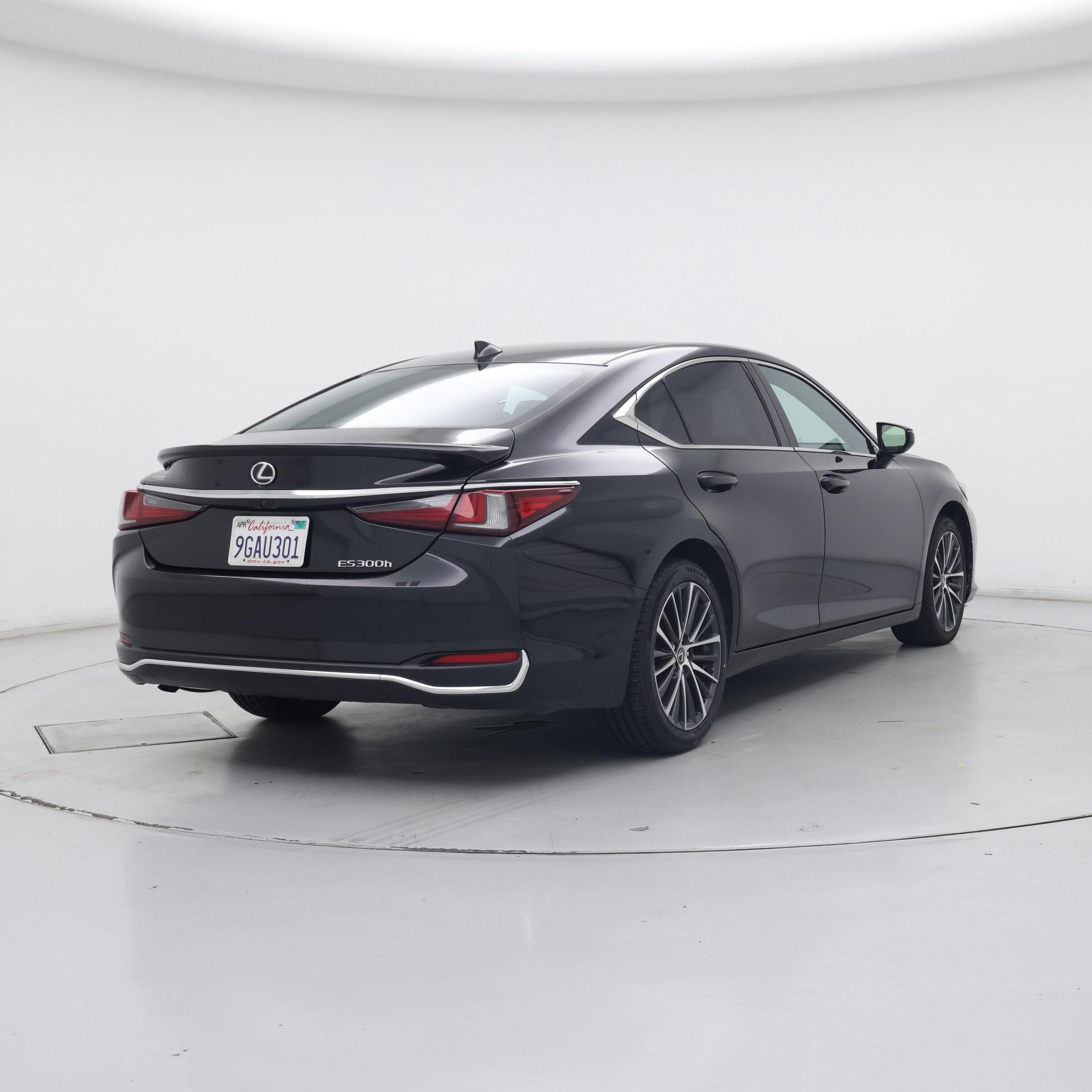 Thumbnail: 2023 Lexus ES - 8