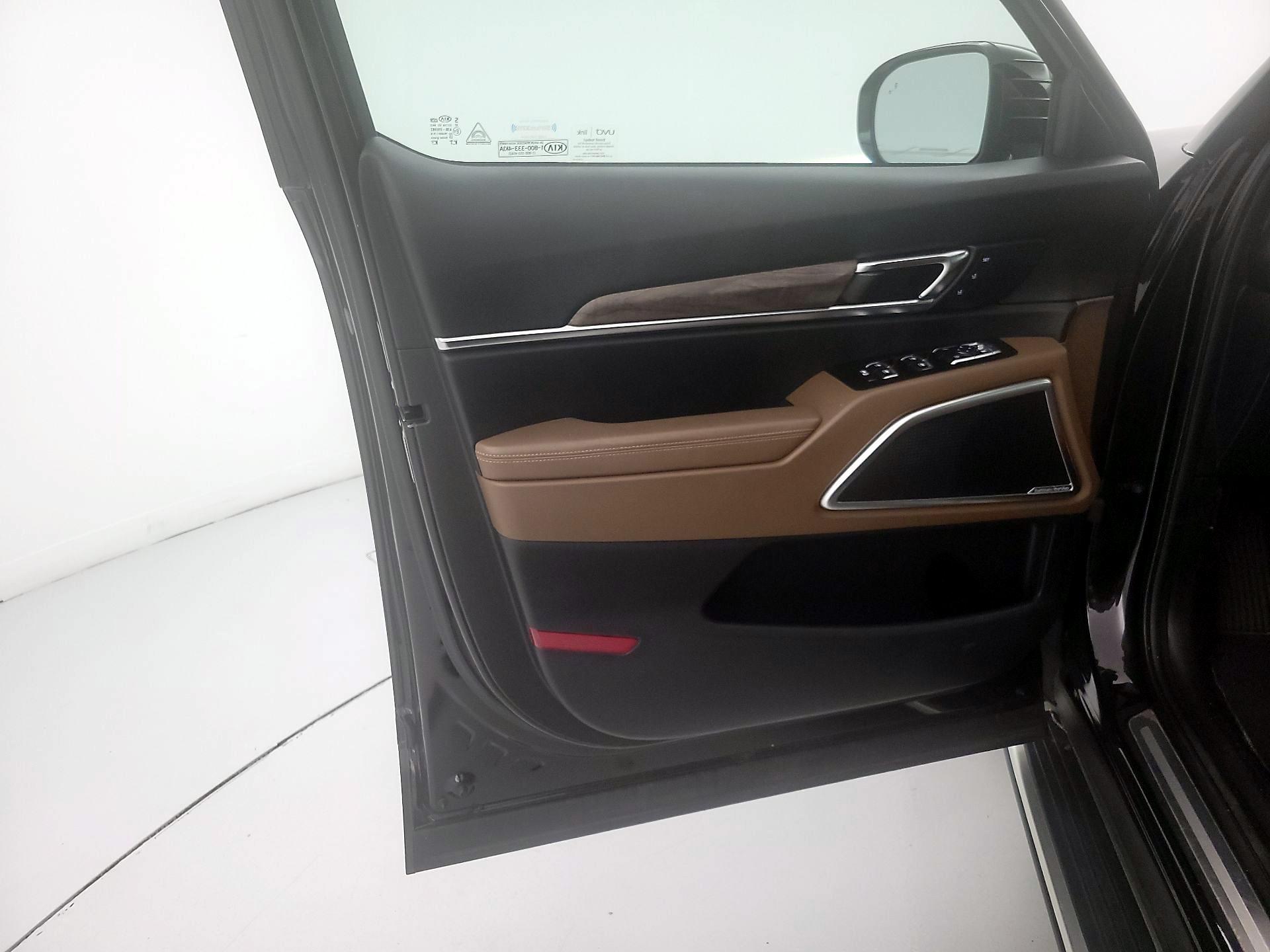Thumbnail: 2021 Kia Telluride - 12
