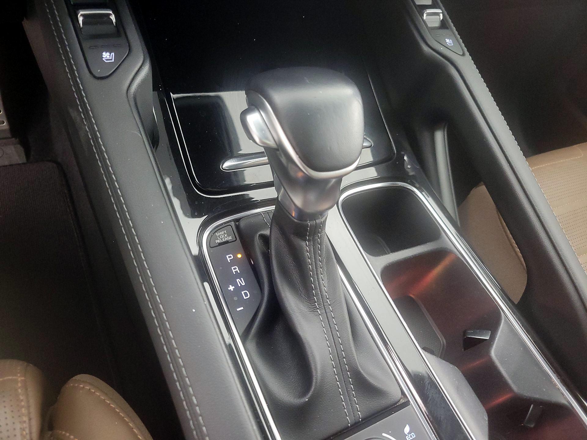 Thumbnail: 2021 Kia Telluride - 18