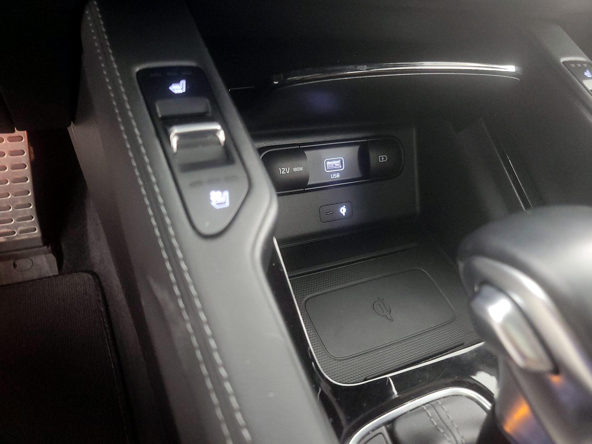 Thumbnail: 2021 Kia Telluride - 19