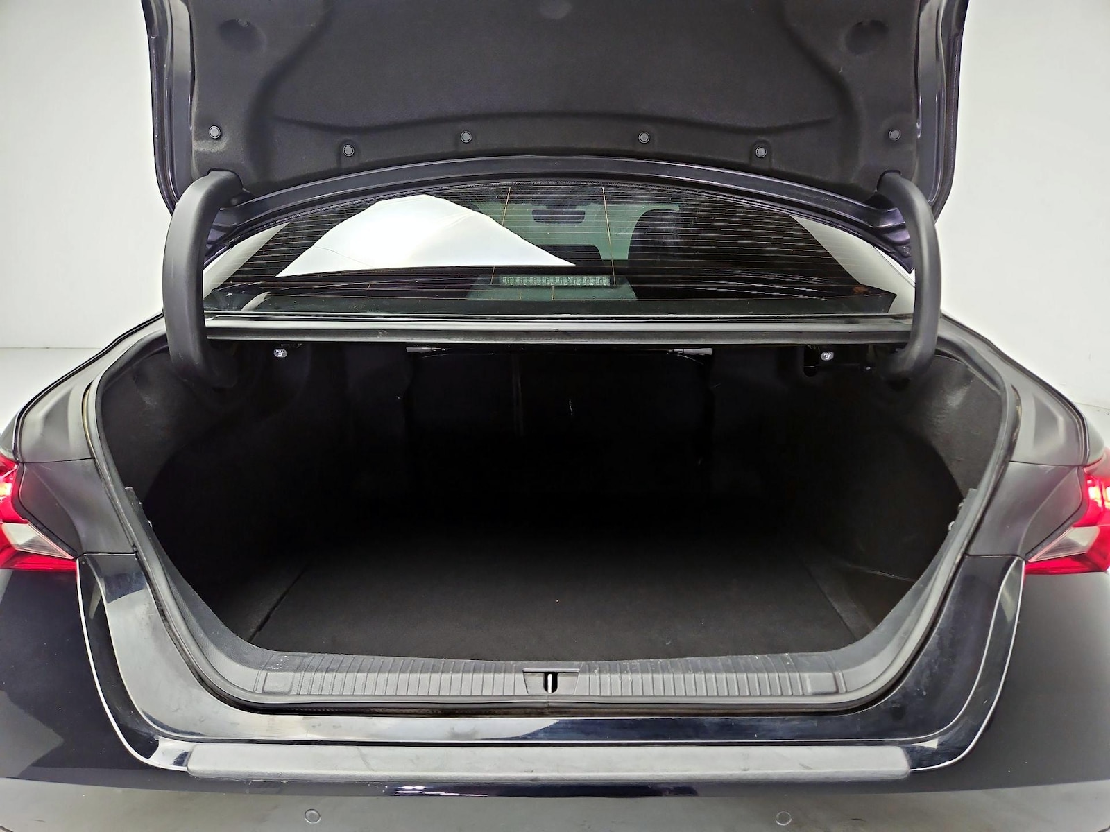 2021 Toyota Avalon Limited - Photo 23