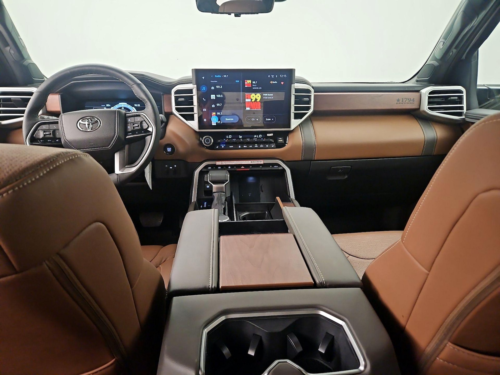 2025 Toyota Tundra 1794 Edition - Photo 10