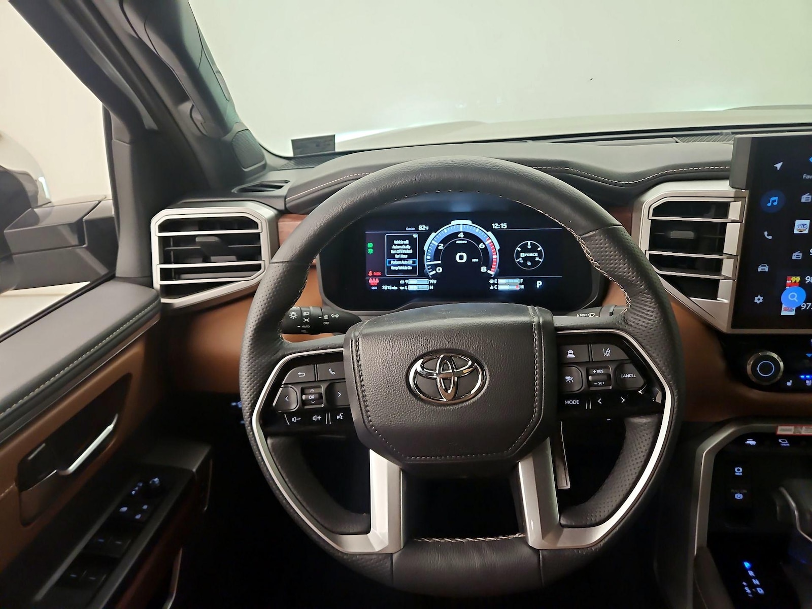 2025 Toyota Tundra 1794 Edition - Photo 11