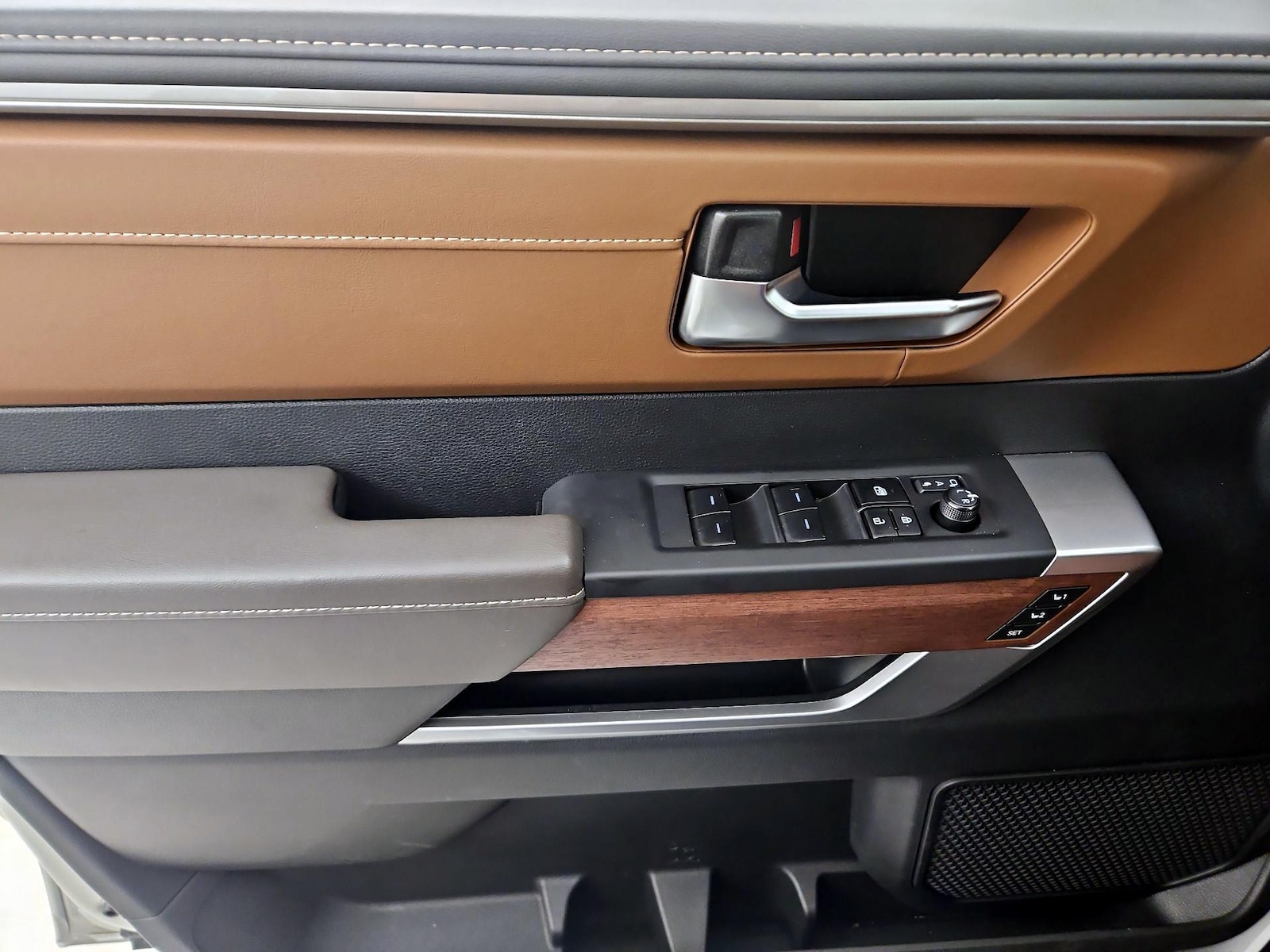 2025 Toyota Tundra 1794 Edition - Photo 13