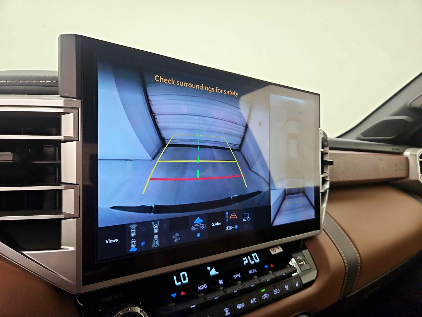 2025 Toyota Tundra 1794 Edition - Photo 15