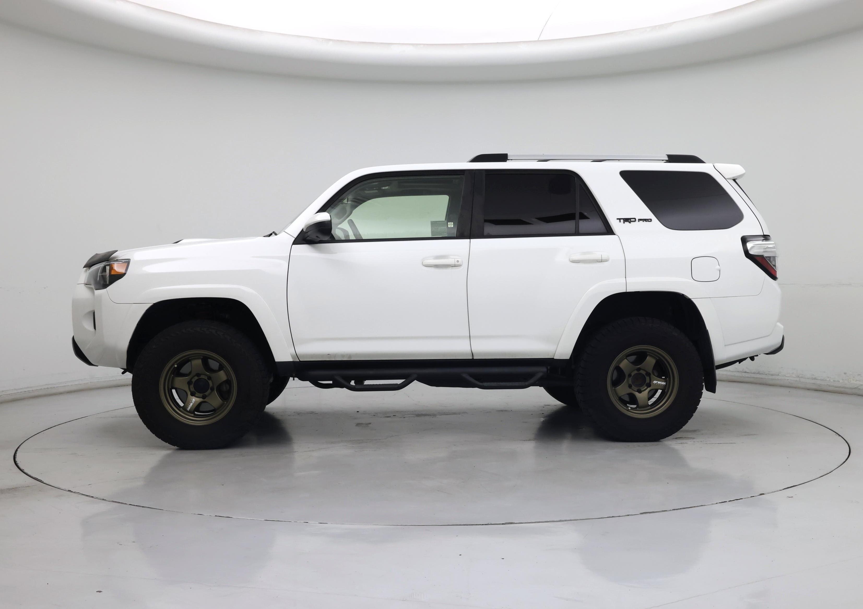 Thumbnail: 2022 Toyota 4Runner - 3