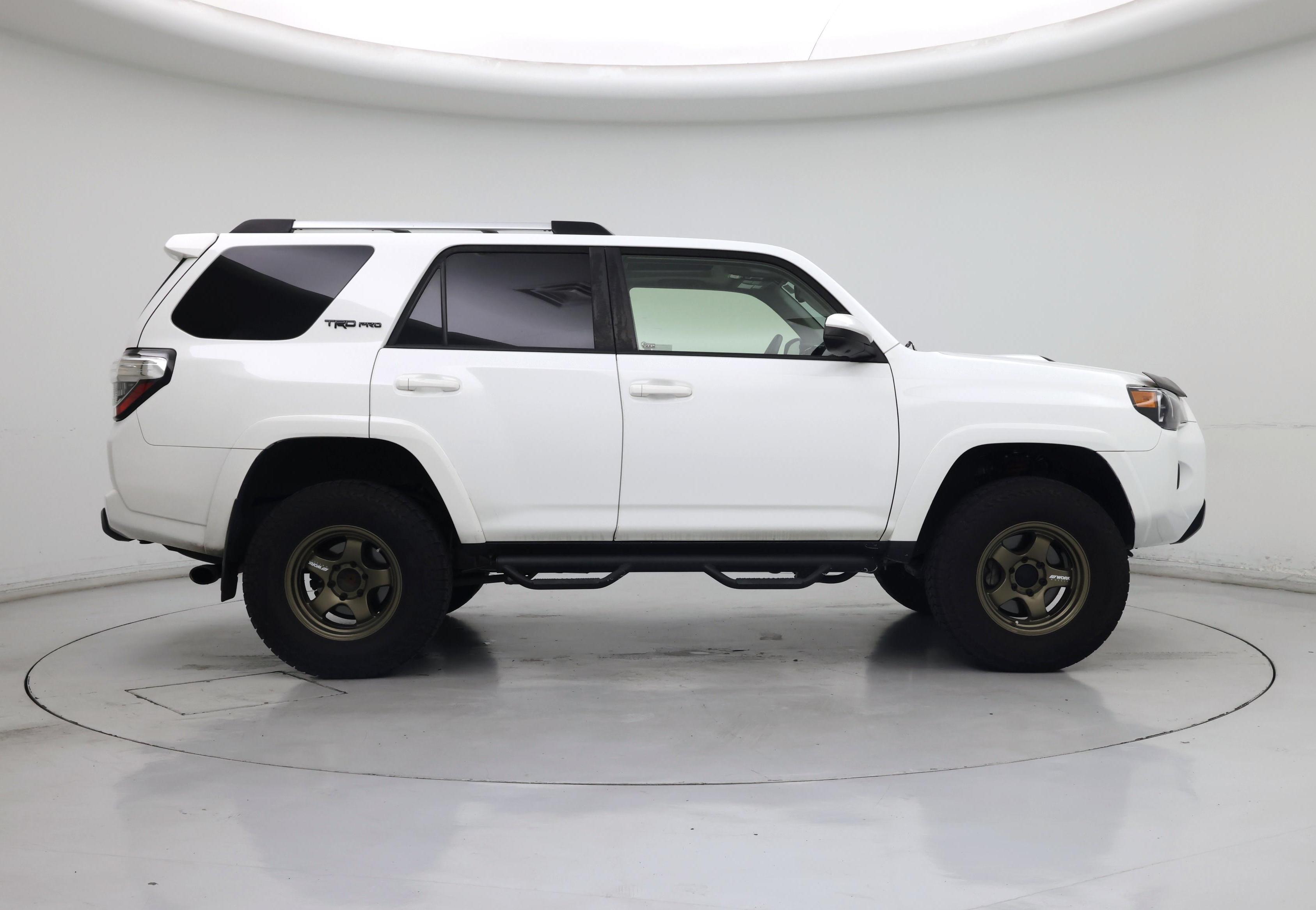 Thumbnail: 2022 Toyota 4Runner - 7