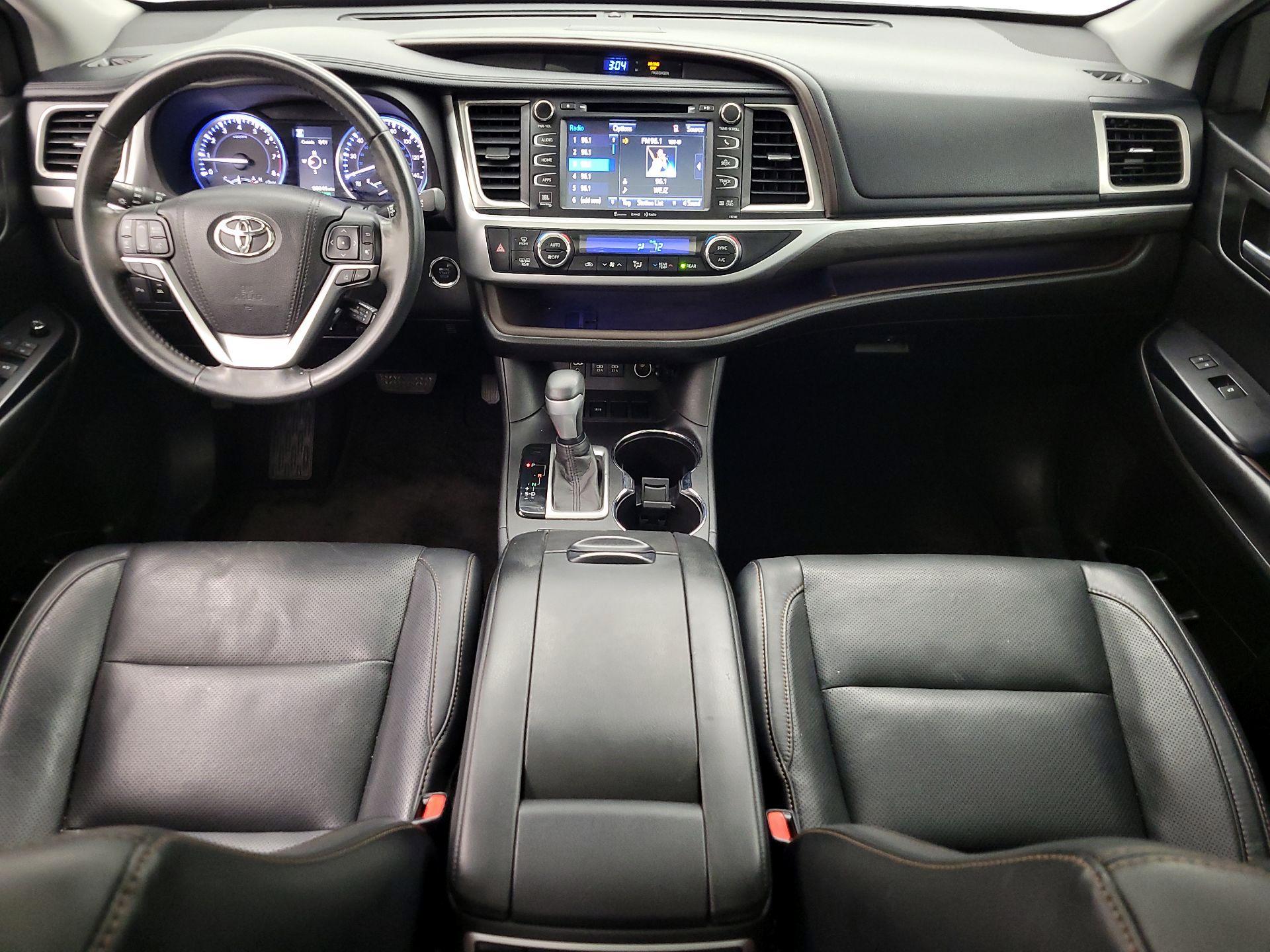 Thumbnail: 2018 Toyota Highlander - 9