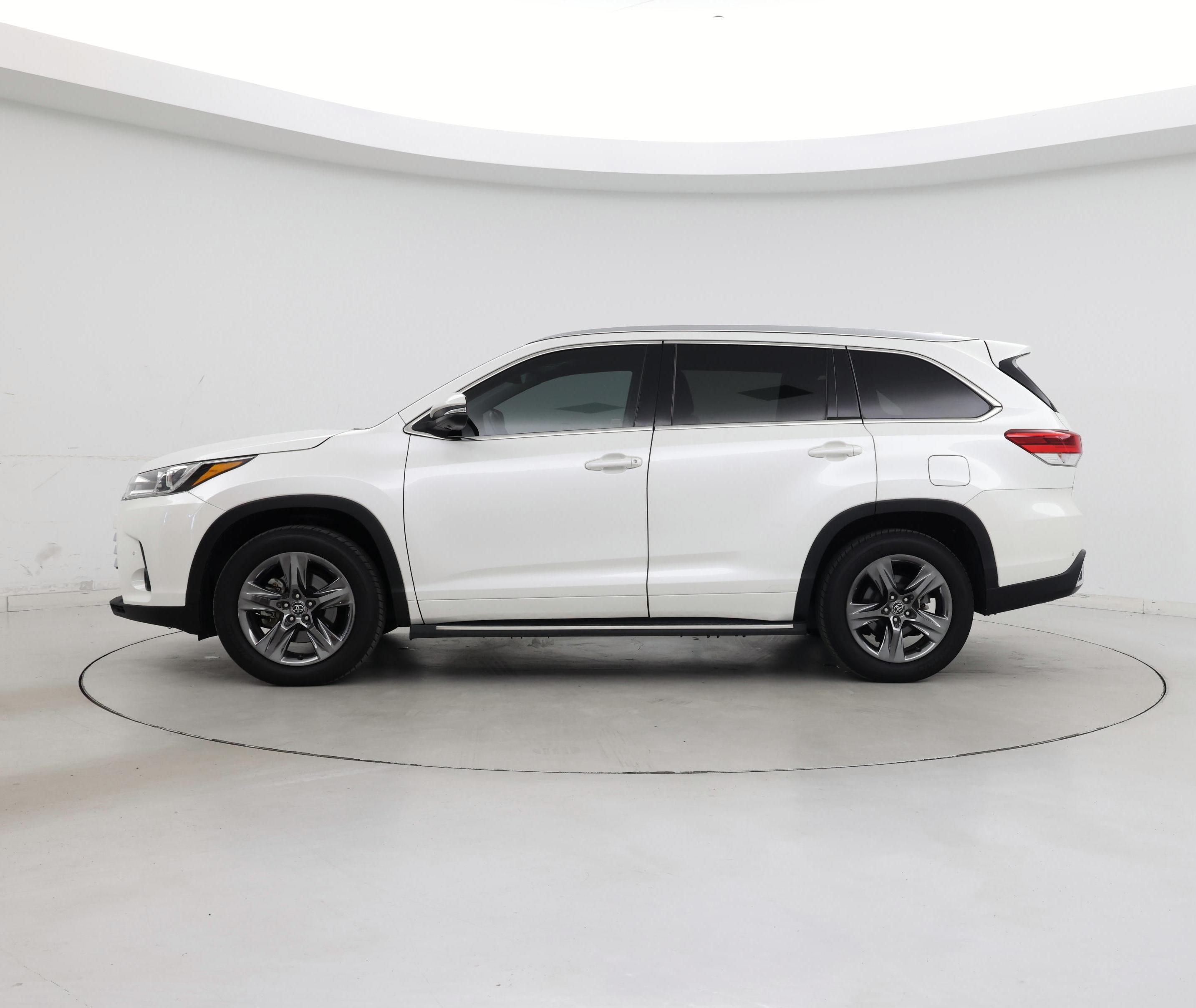Thumbnail: 2018 Toyota Highlander - 3