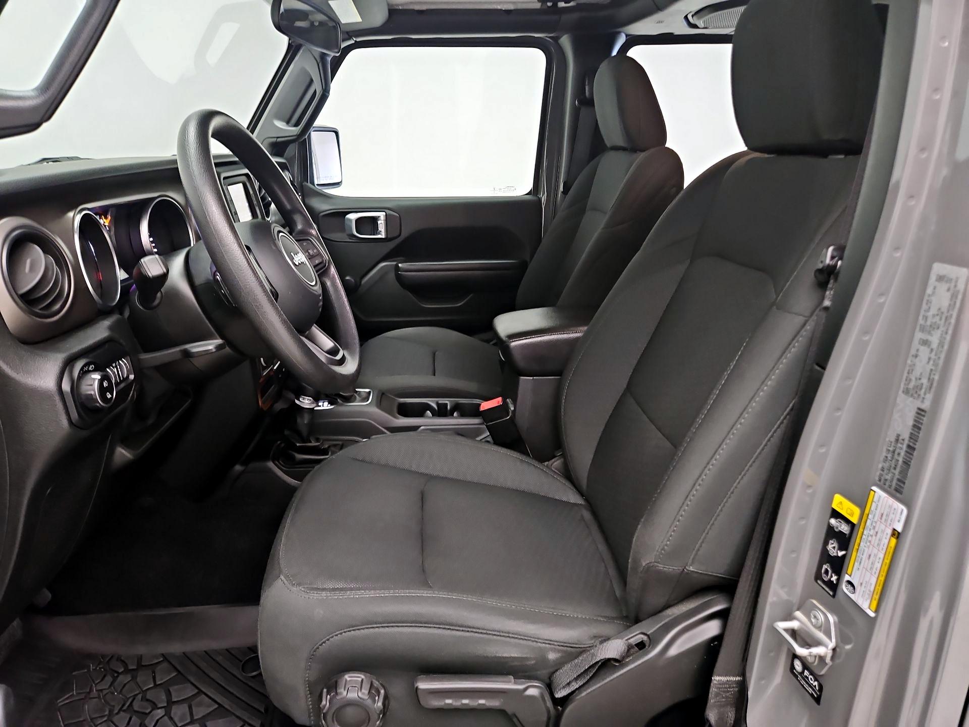 Thumbnail: 2021 Jeep Gladiator - 11