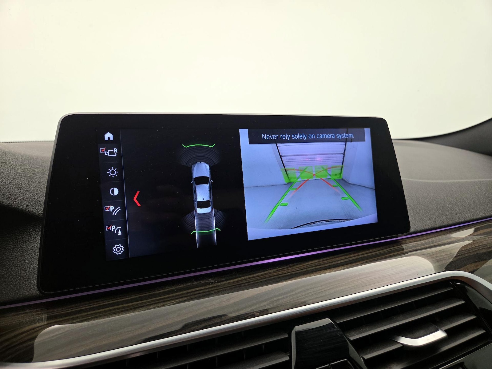 2018 BMW 5 Series 540i - Photo 16