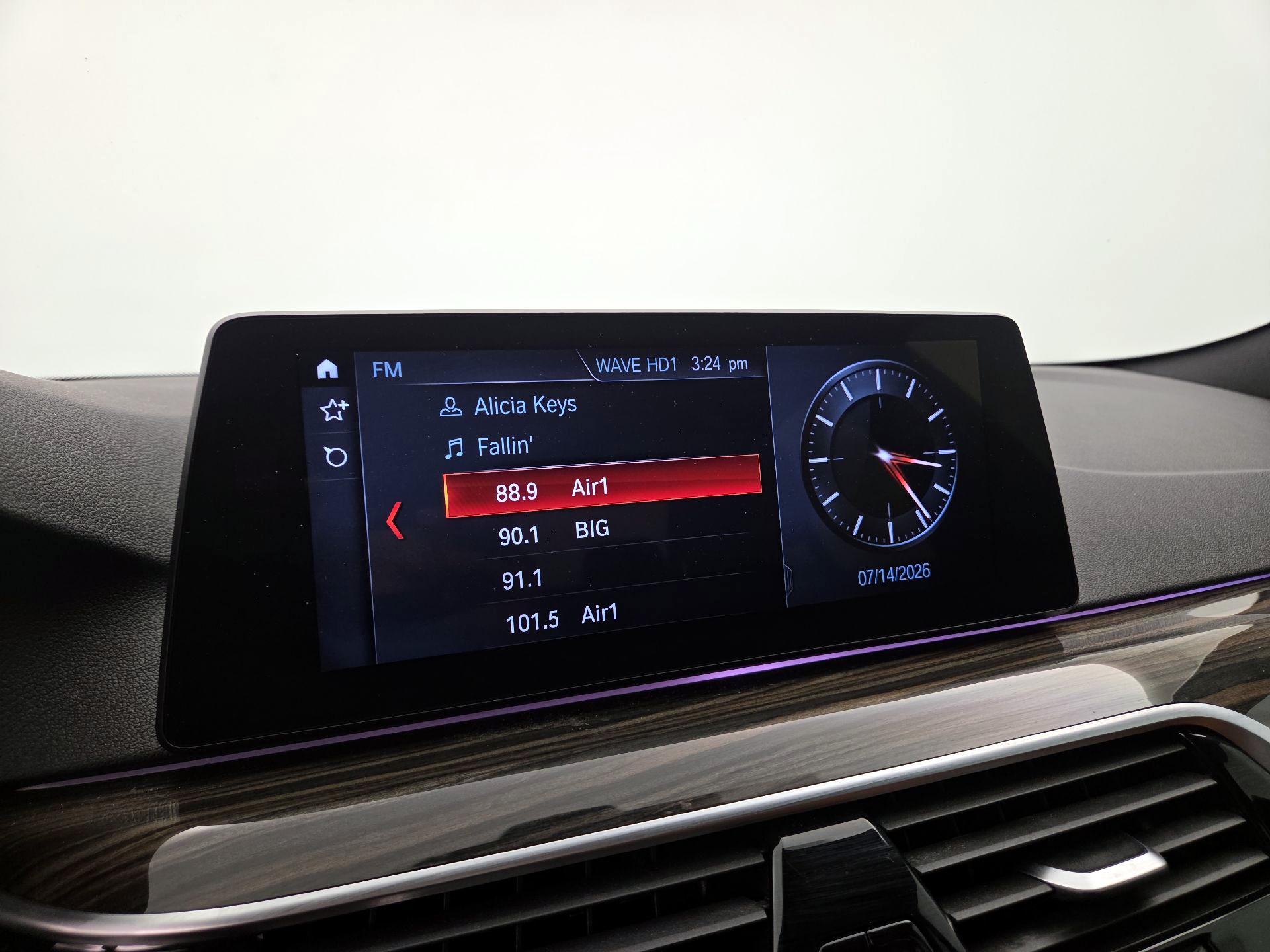 Thumbnail: 2018 BMW 5 Series - 16