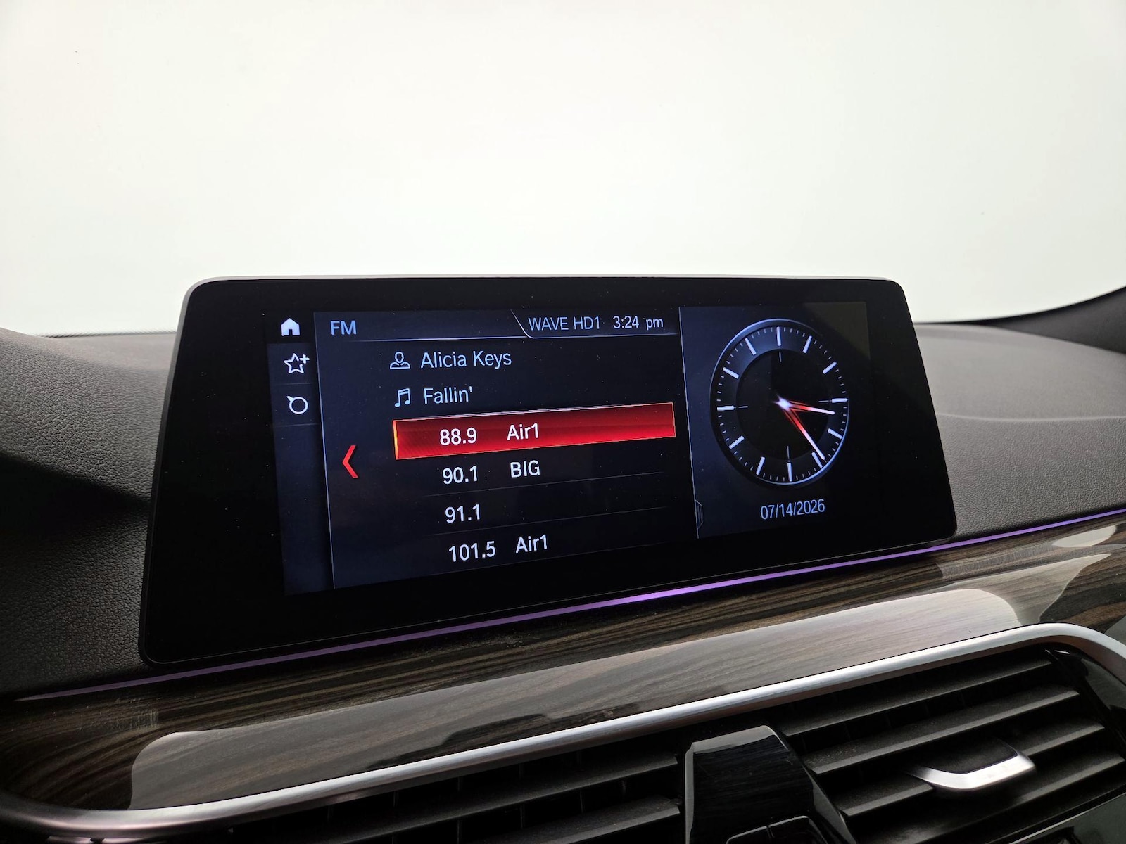 2018 BMW 5 Series 540i - Photo 17