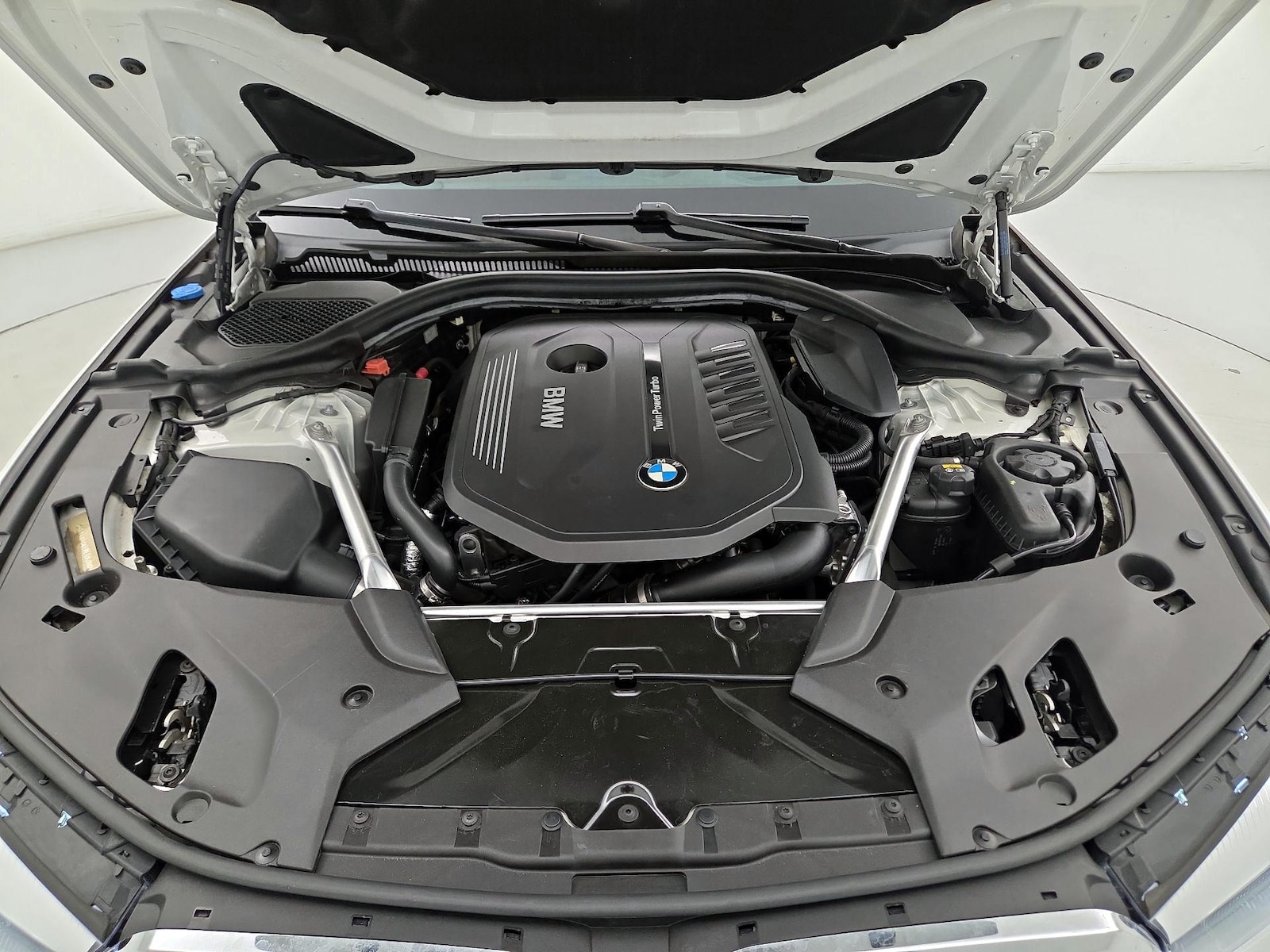 2018 BMW 5 Series 540i - Photo 24