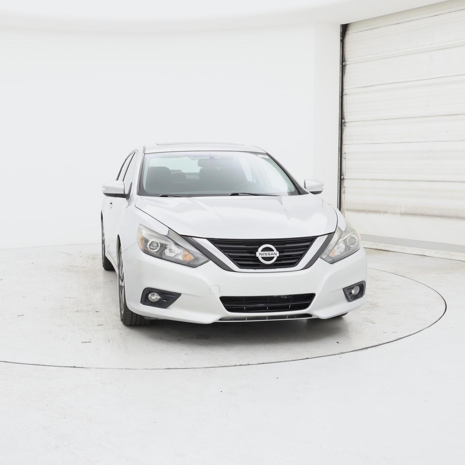 Thumbnail: 2016 Nissan Altima - 5