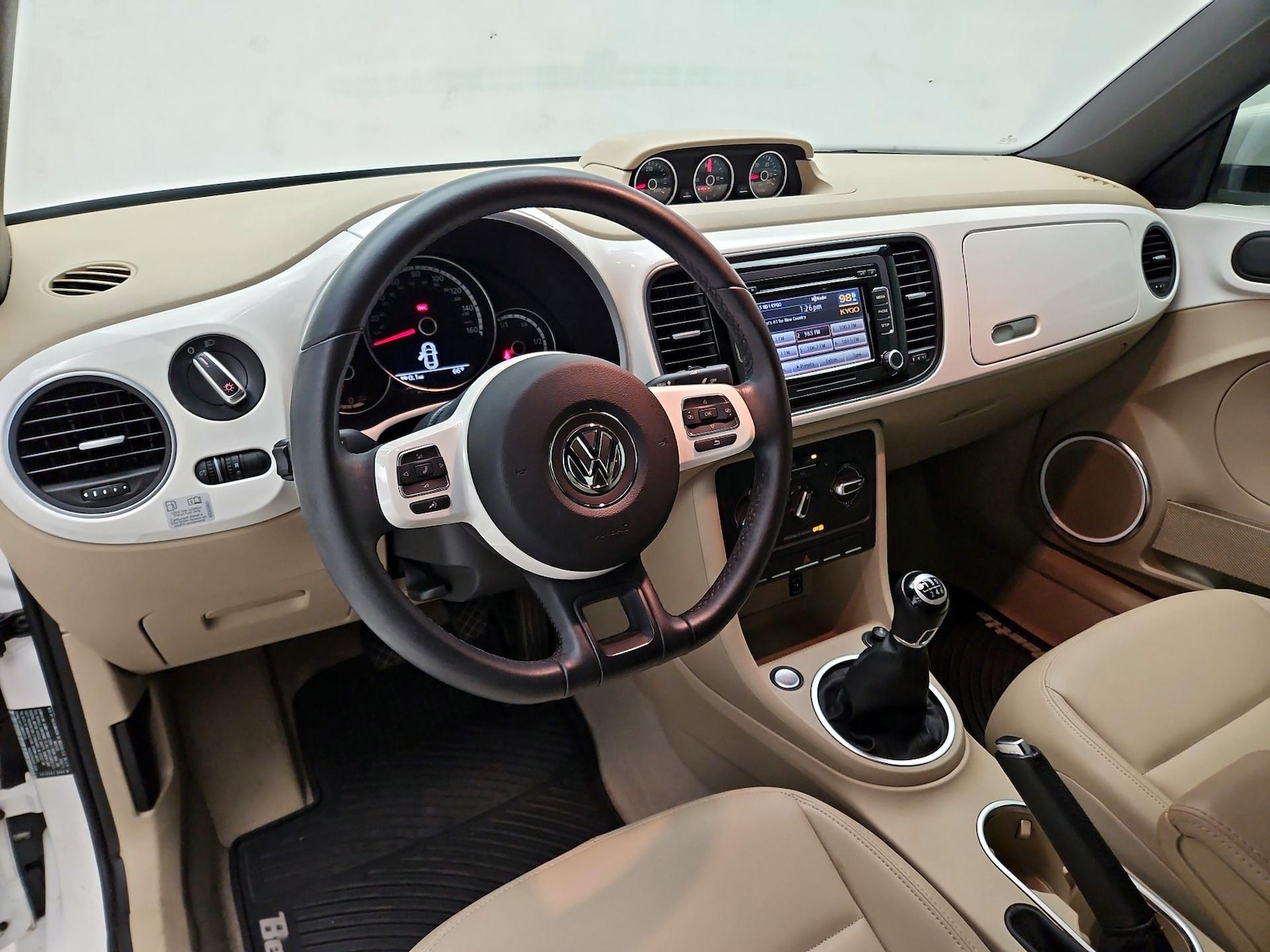 2014 Volkswagen Beetle 2.0 - Photo 8