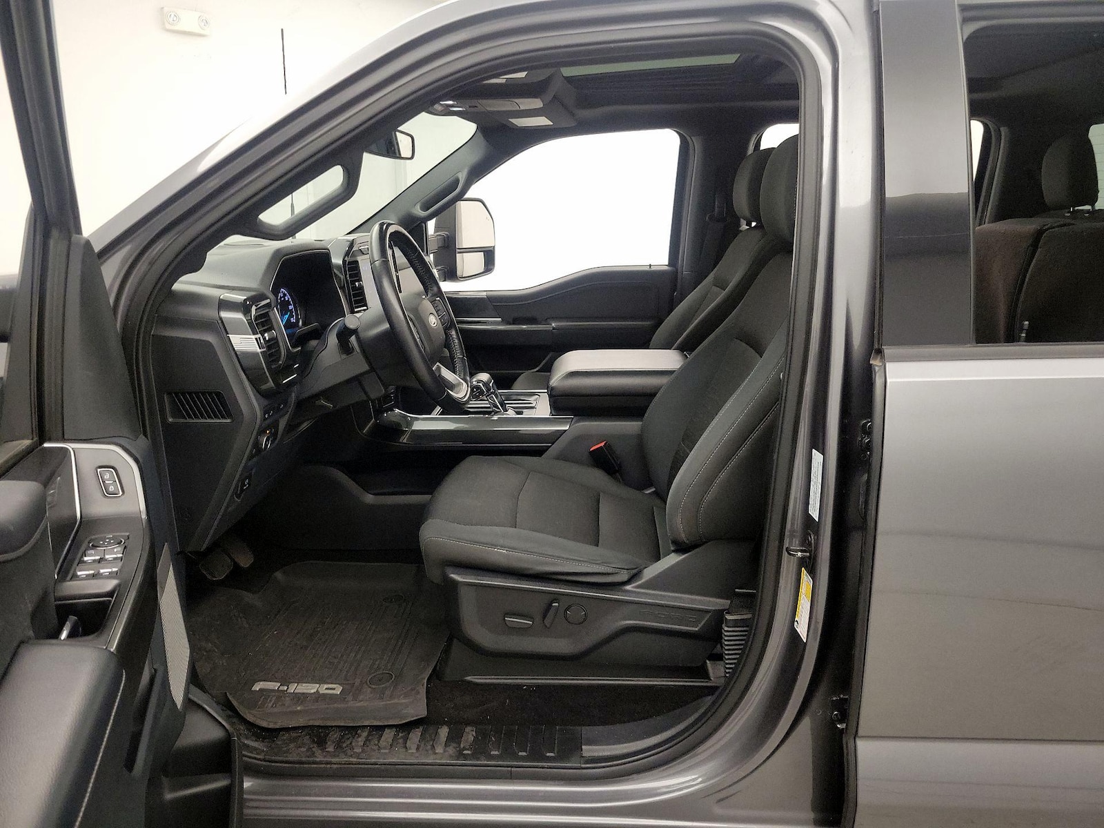 2022 Ford F-150 XLT - Photo 12