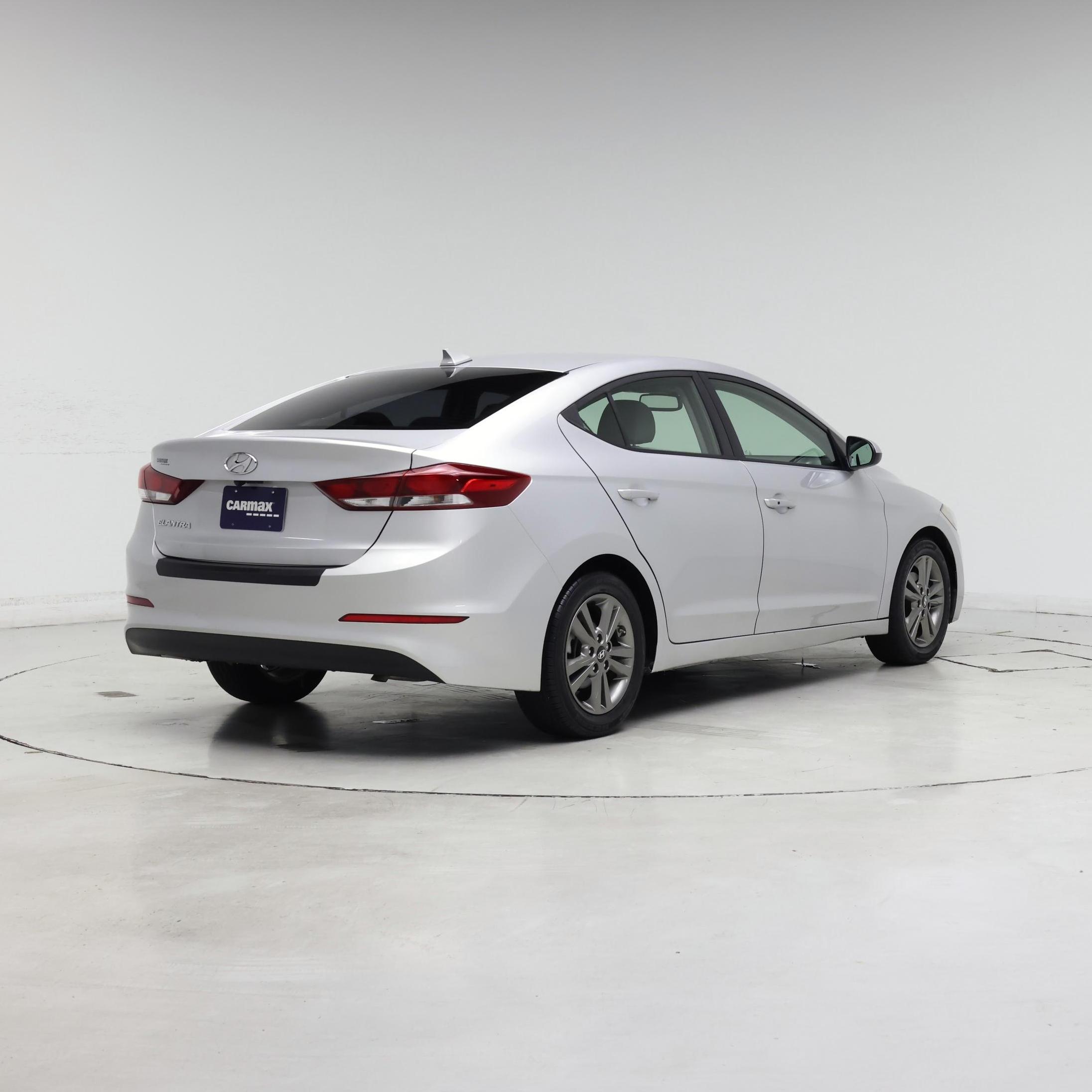 Thumbnail: 2018 Hyundai Elantra - 8