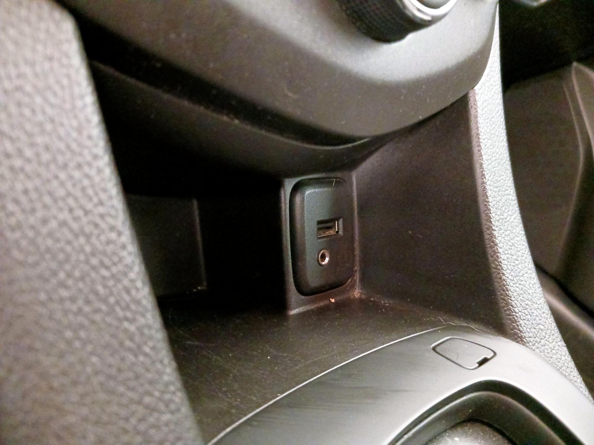 Thumbnail: 2017 Chevrolet Sonic - 18
