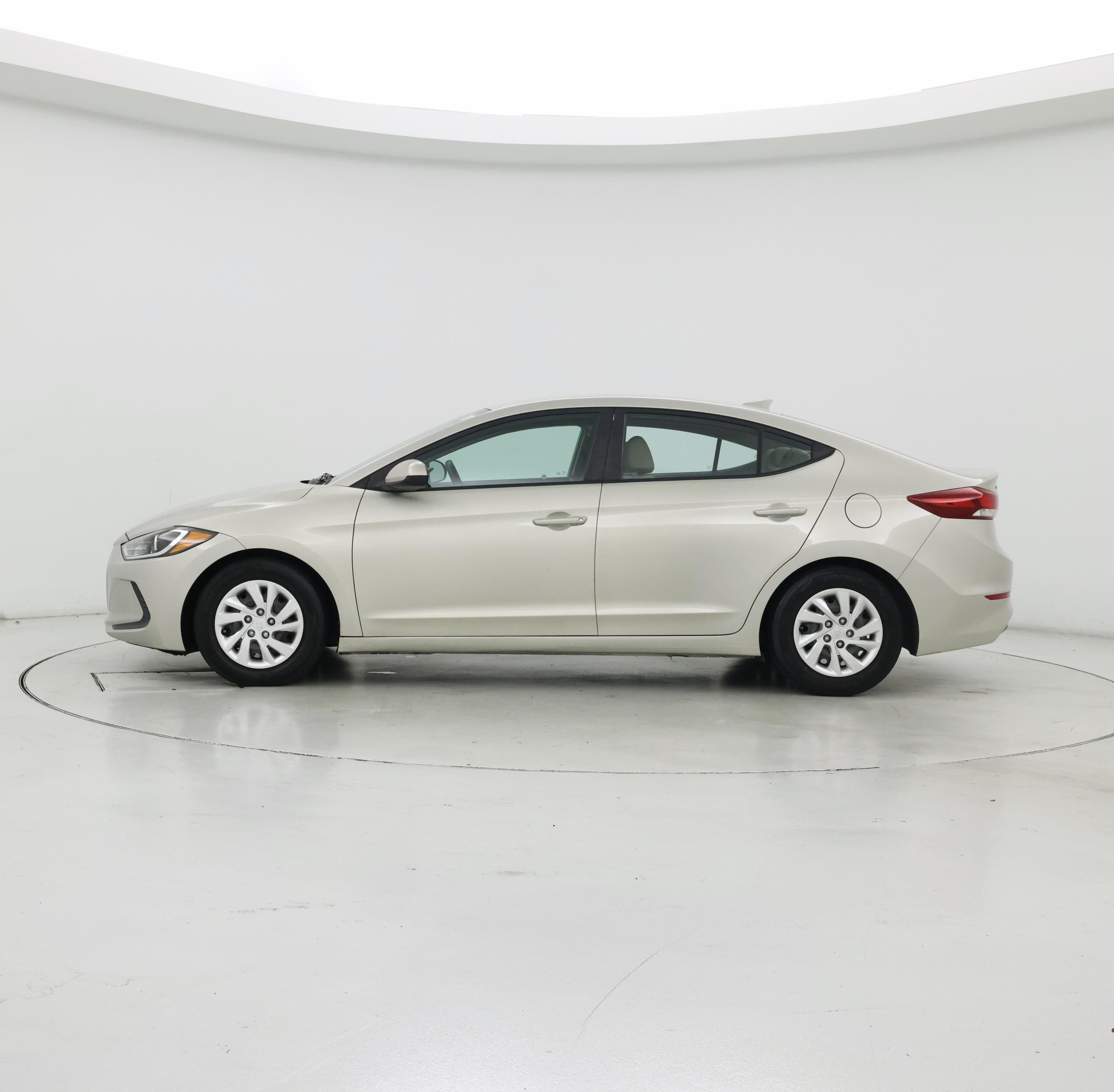 Thumbnail: 2017 Hyundai Elantra - 3