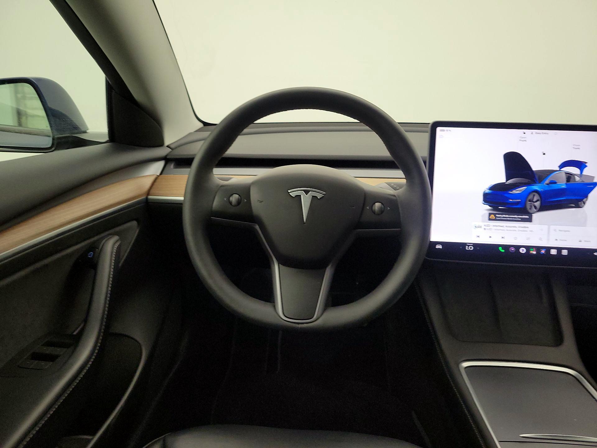 Thumbnail: 2023 Tesla Model 3 - 10