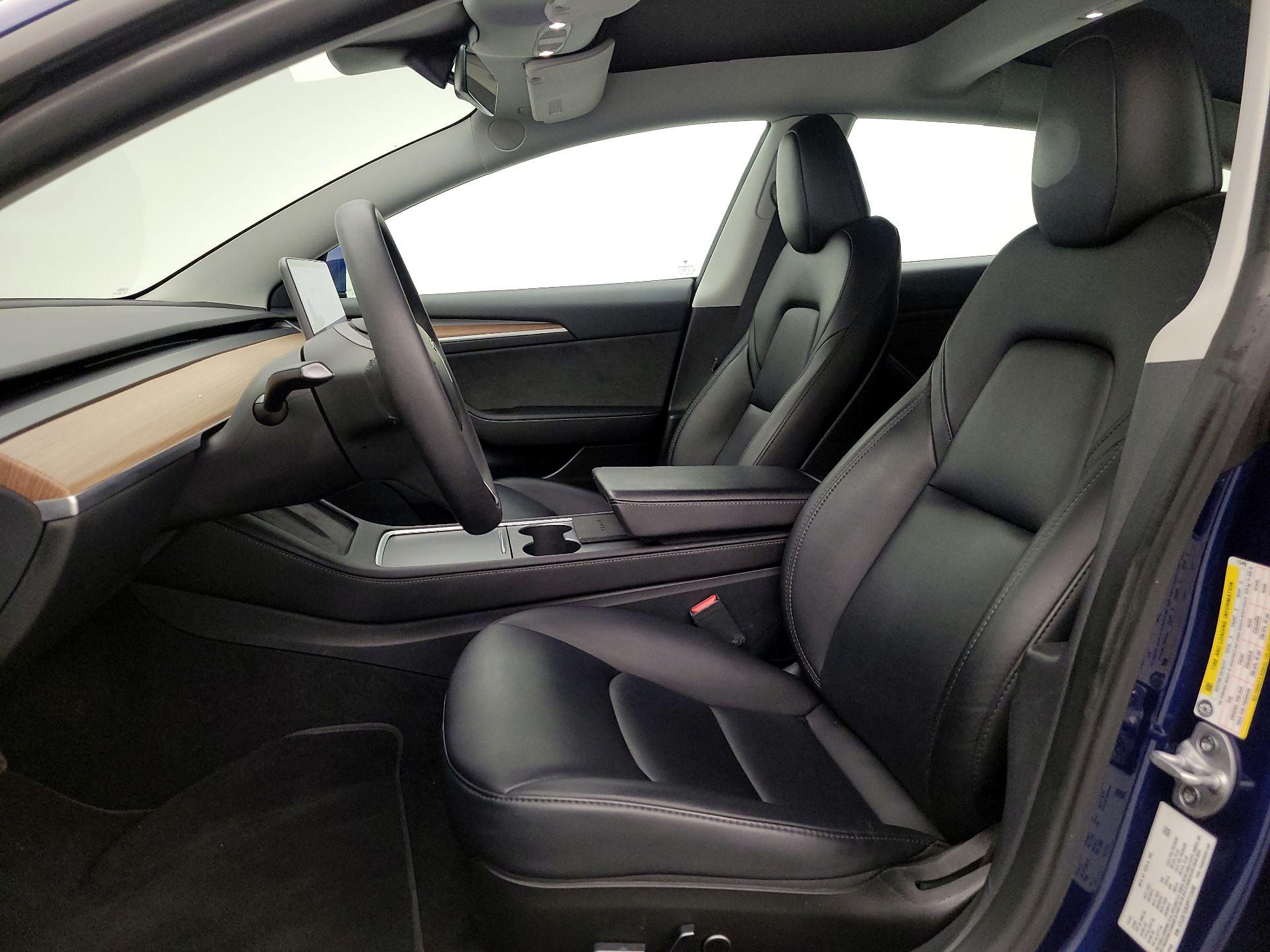 Thumbnail: 2023 Tesla Model 3 - 11