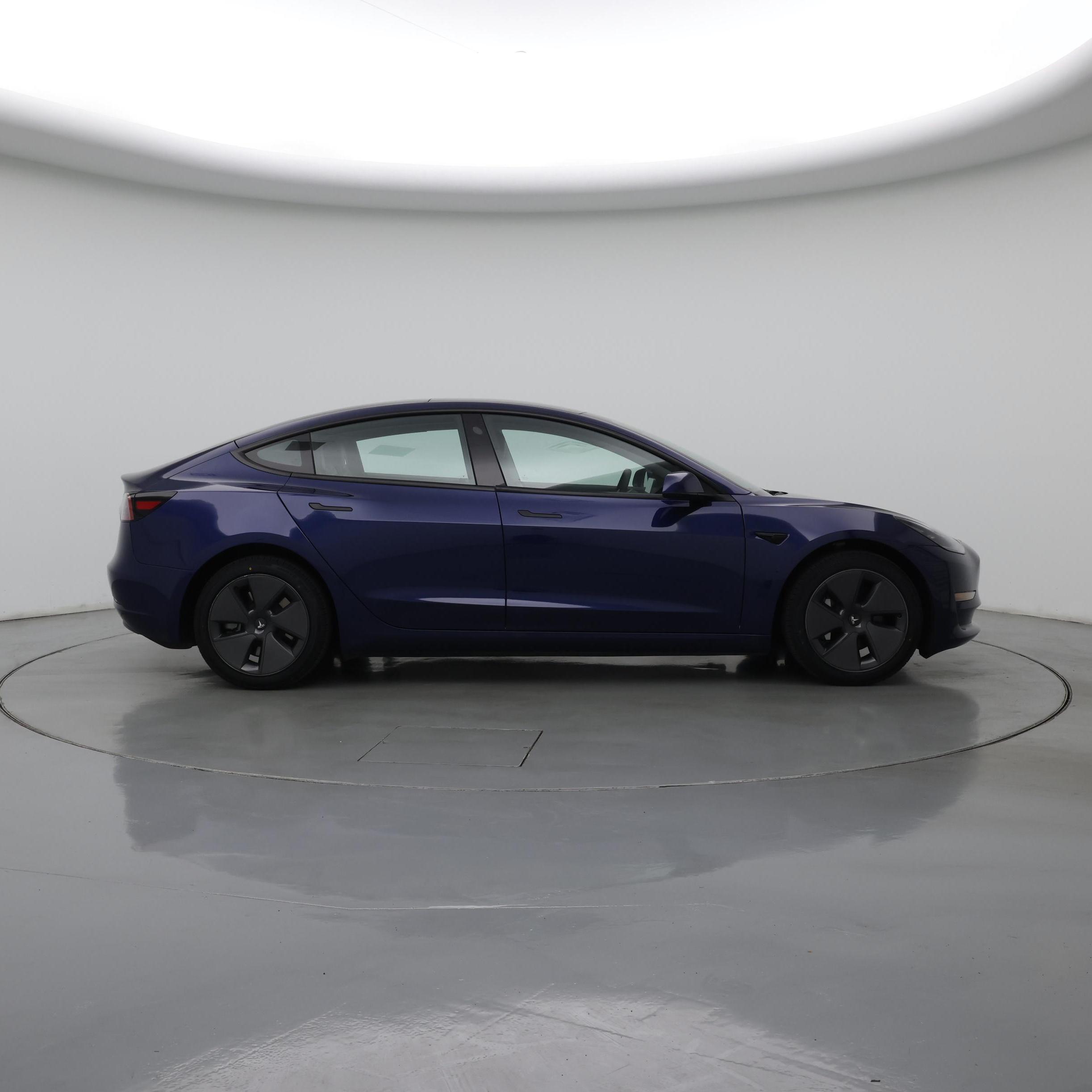 Thumbnail: 2023 Tesla Model 3 - 7