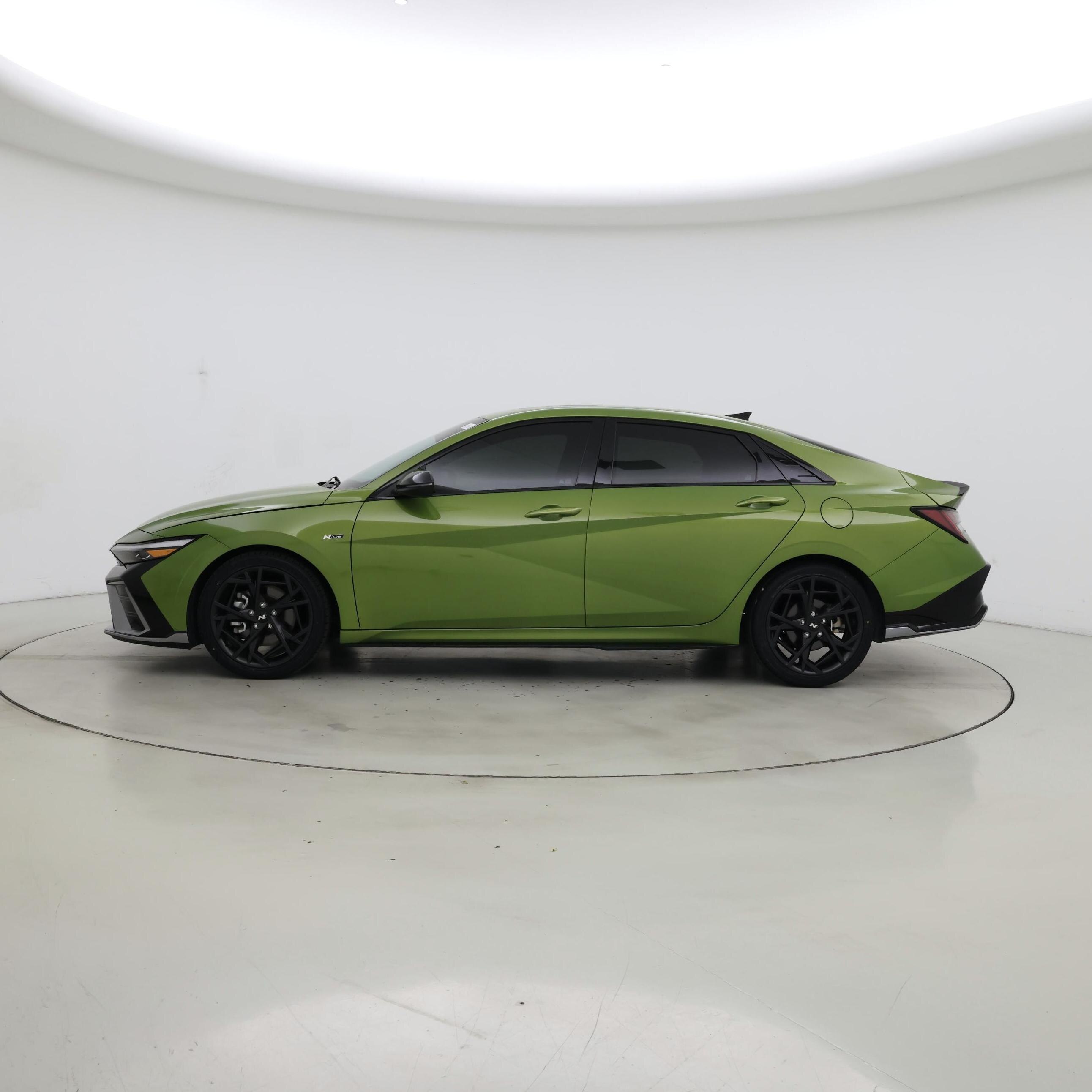 Thumbnail: 2024 Hyundai Elantra - 3